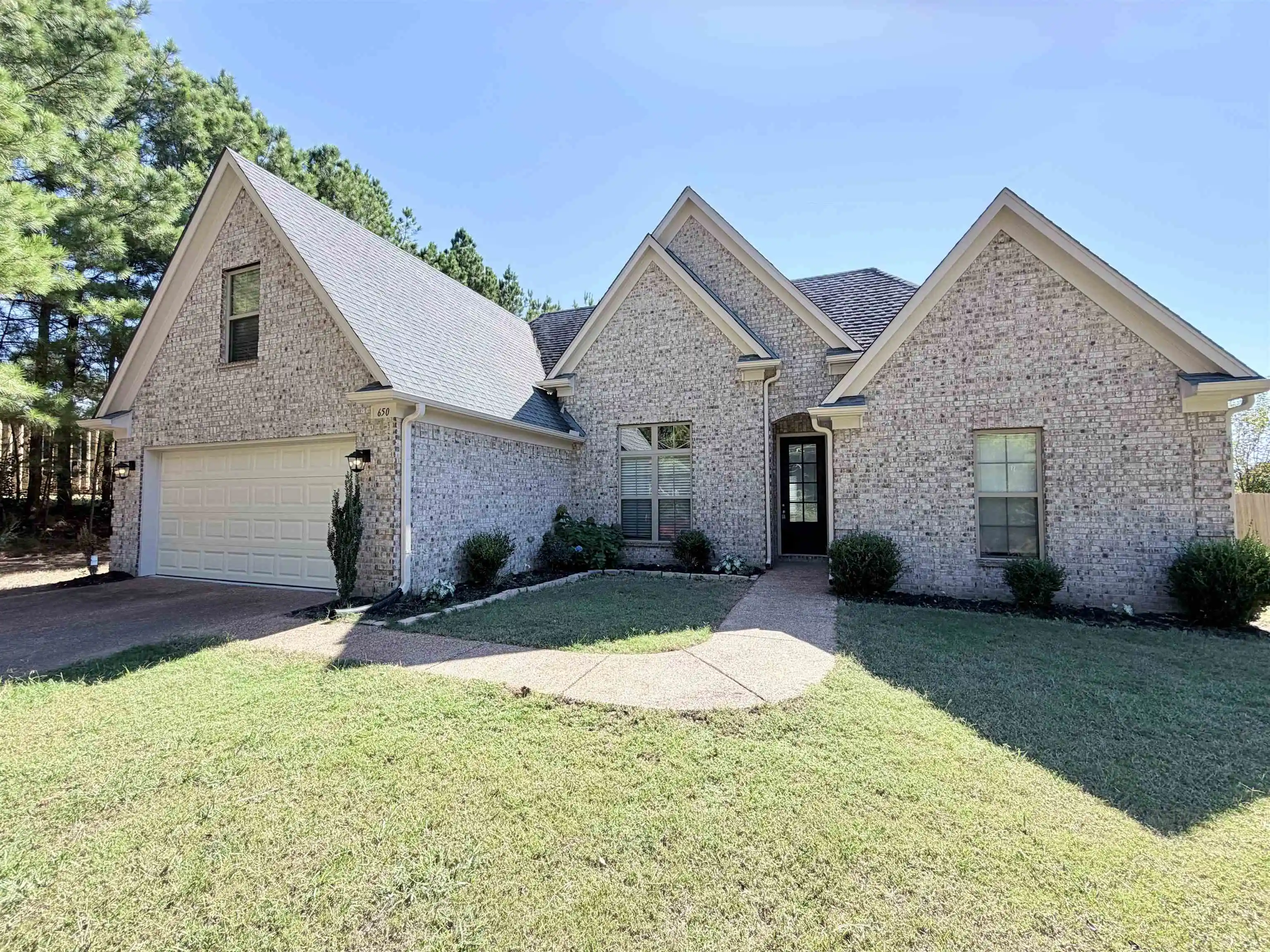 Photo 1 of Single family home for sale at 650 Murrell St, Oakland, TN 38060 | MLS# 10232139 | Listing updated on 2026-10-09