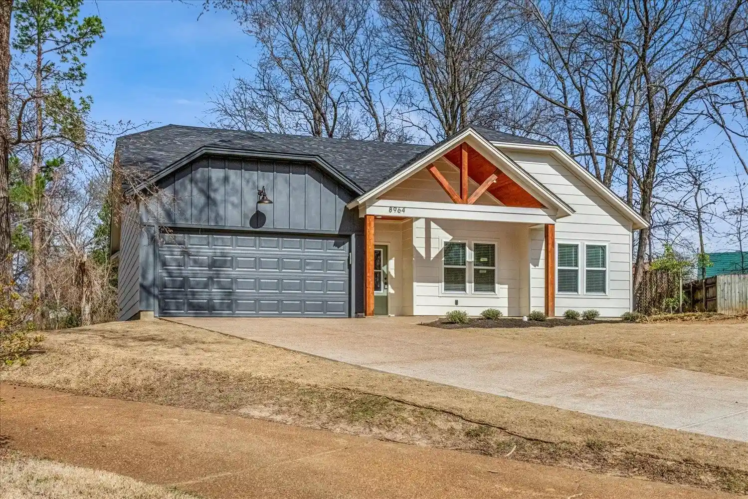 Photo 1 of Single family home for sale at 8964 Apsley Pl, Cordova, TN 38016 | MLS# 10232144 | Listing updated on 2026-10-20