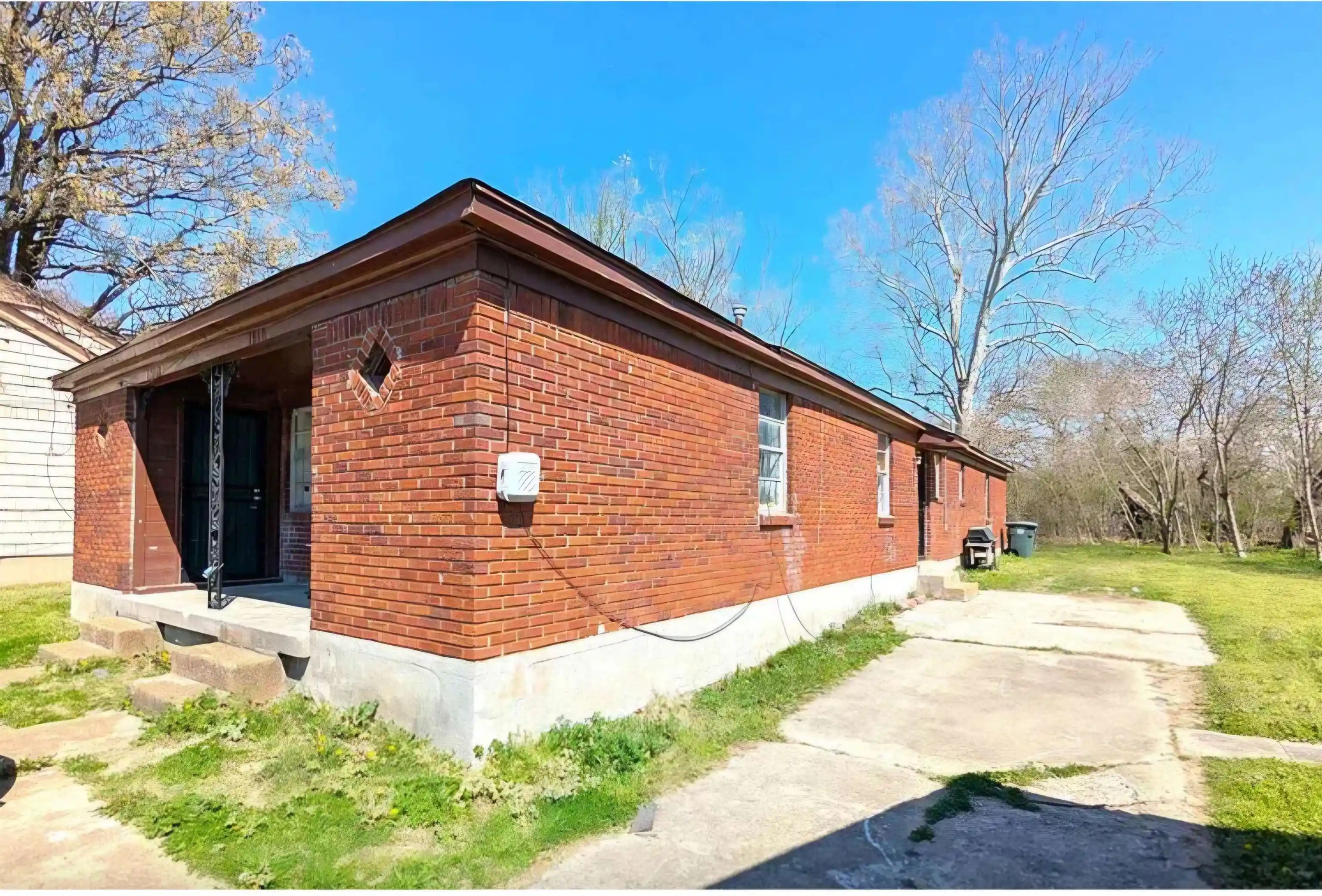Multi family home for sale at 1510 N Merton St, Memphis, TN 38108 | MLS# 10232148