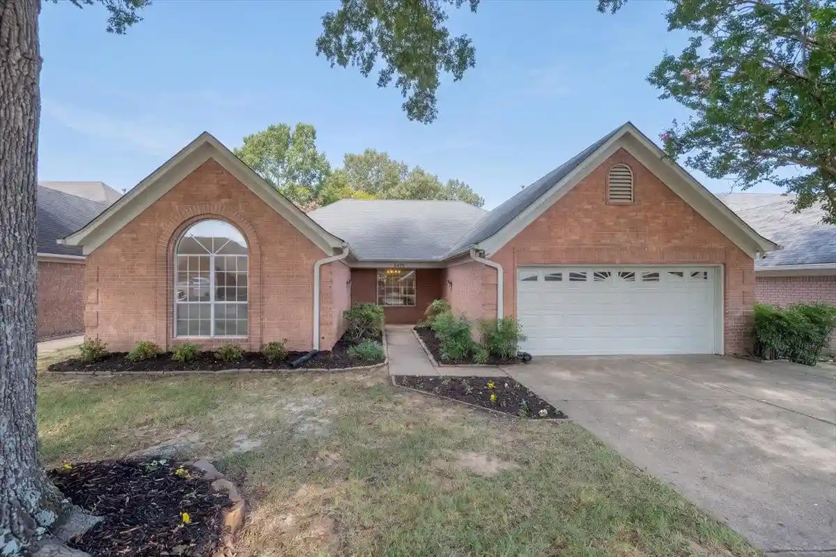 Photo 1 of Single family home for sale at 6470 Belmont Cv, Bartlett, TN 38135 | MLS# 10232151 | Listing updated on 2026-10-10