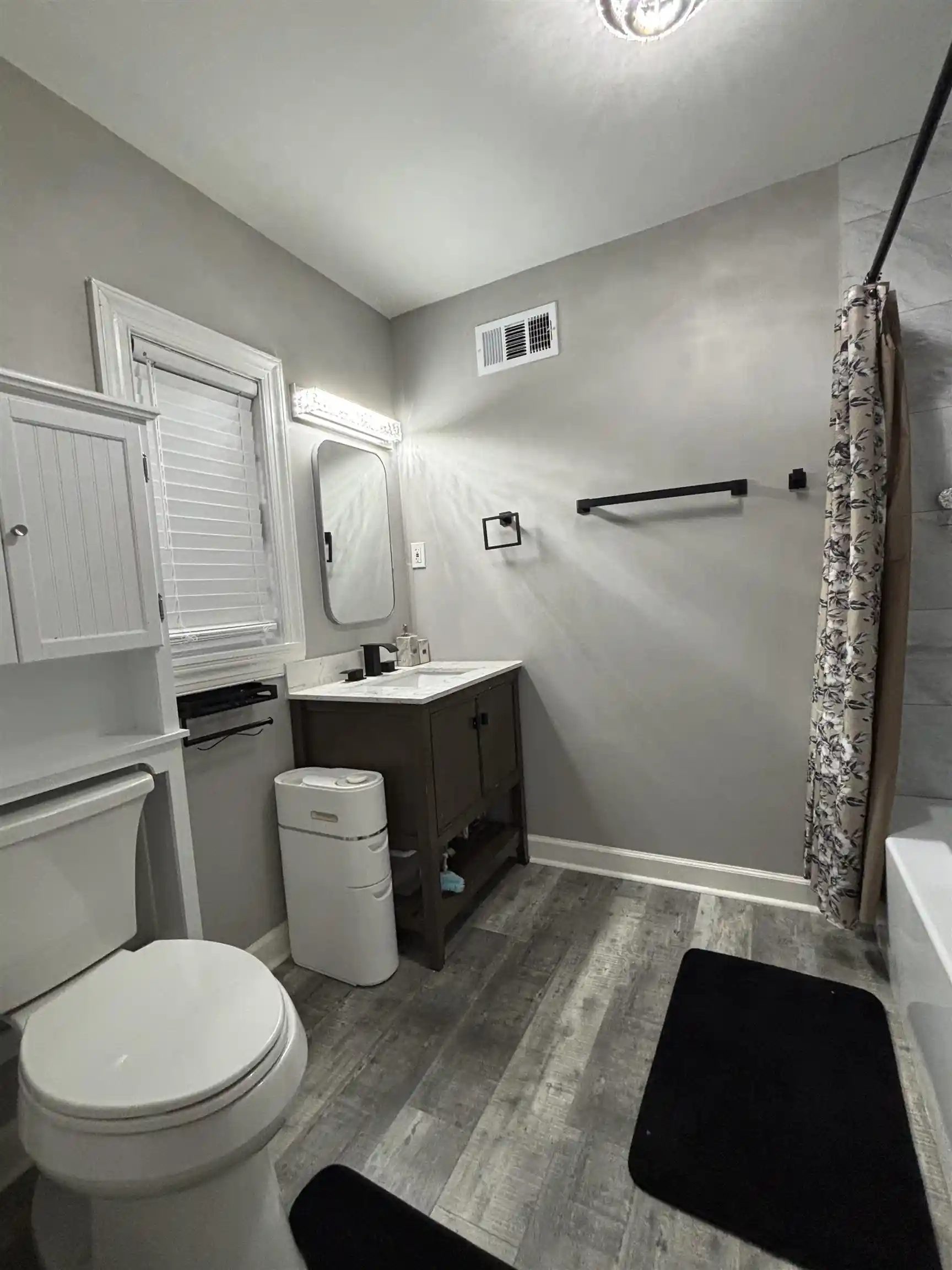 Photo 2 of Single family home for sale at 964 Hawthorne St, Memphis, TN 38107 | MLS# 10232152 | Listing updated on 2026-10-30