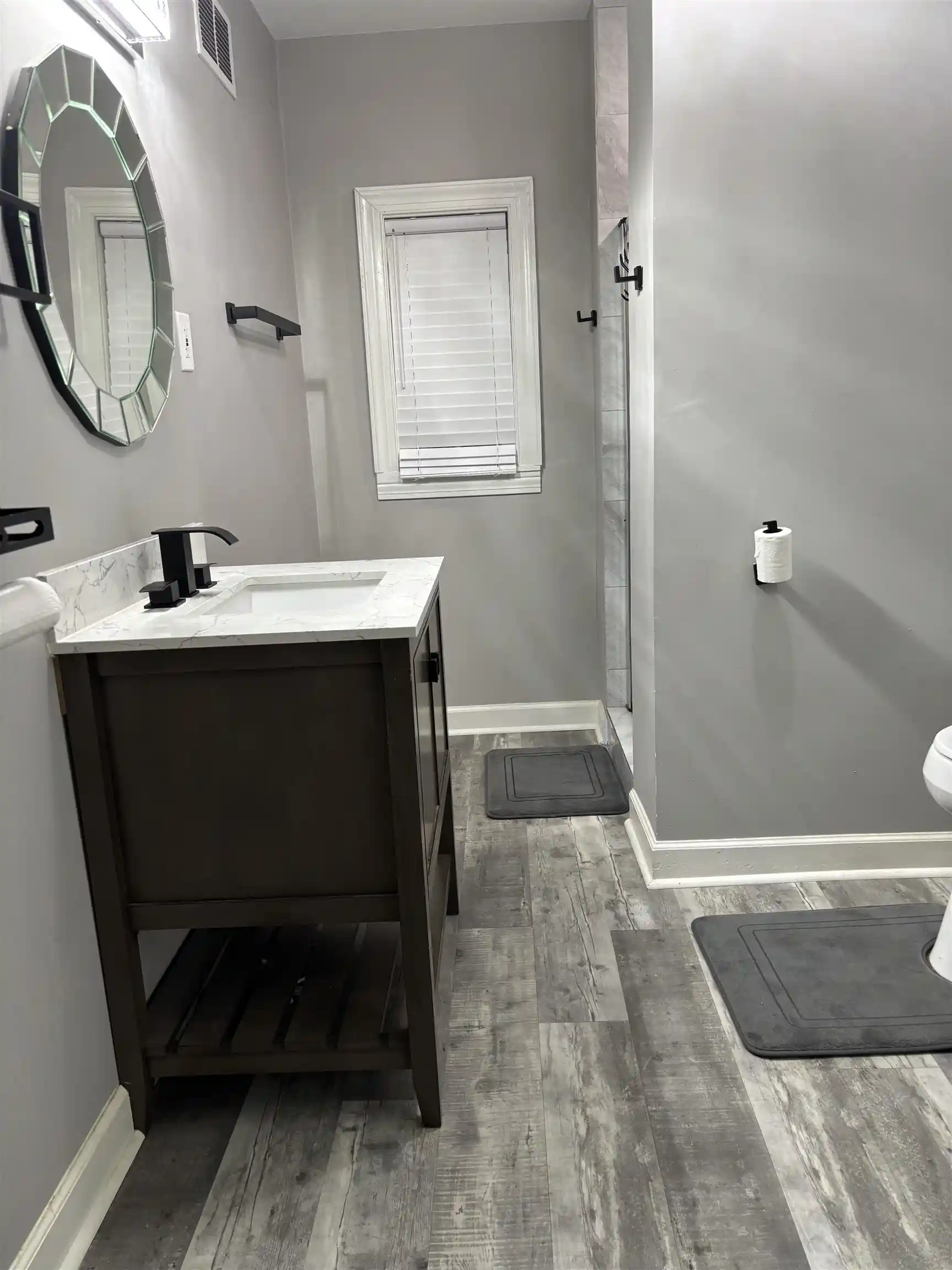 Photo 3 of Single family home for sale at 964 Hawthorne St, Memphis, TN 38107 | MLS# 10232152 | Listing updated on 2026-10-30