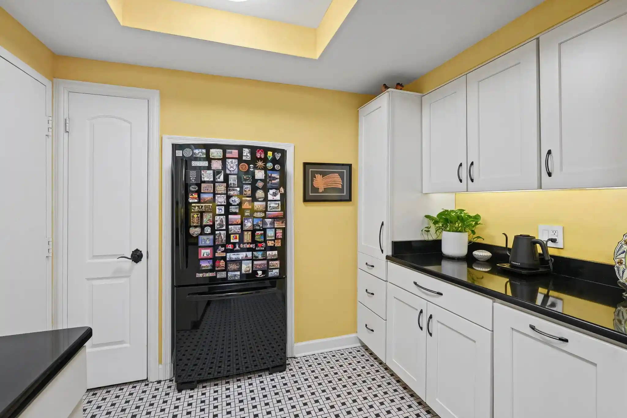 Photo 1 of Condo for sale at 475 N Highland St #7M, Memphis, TN 38122 | MLS# 10232154 | Listing updated on 2026-10-10