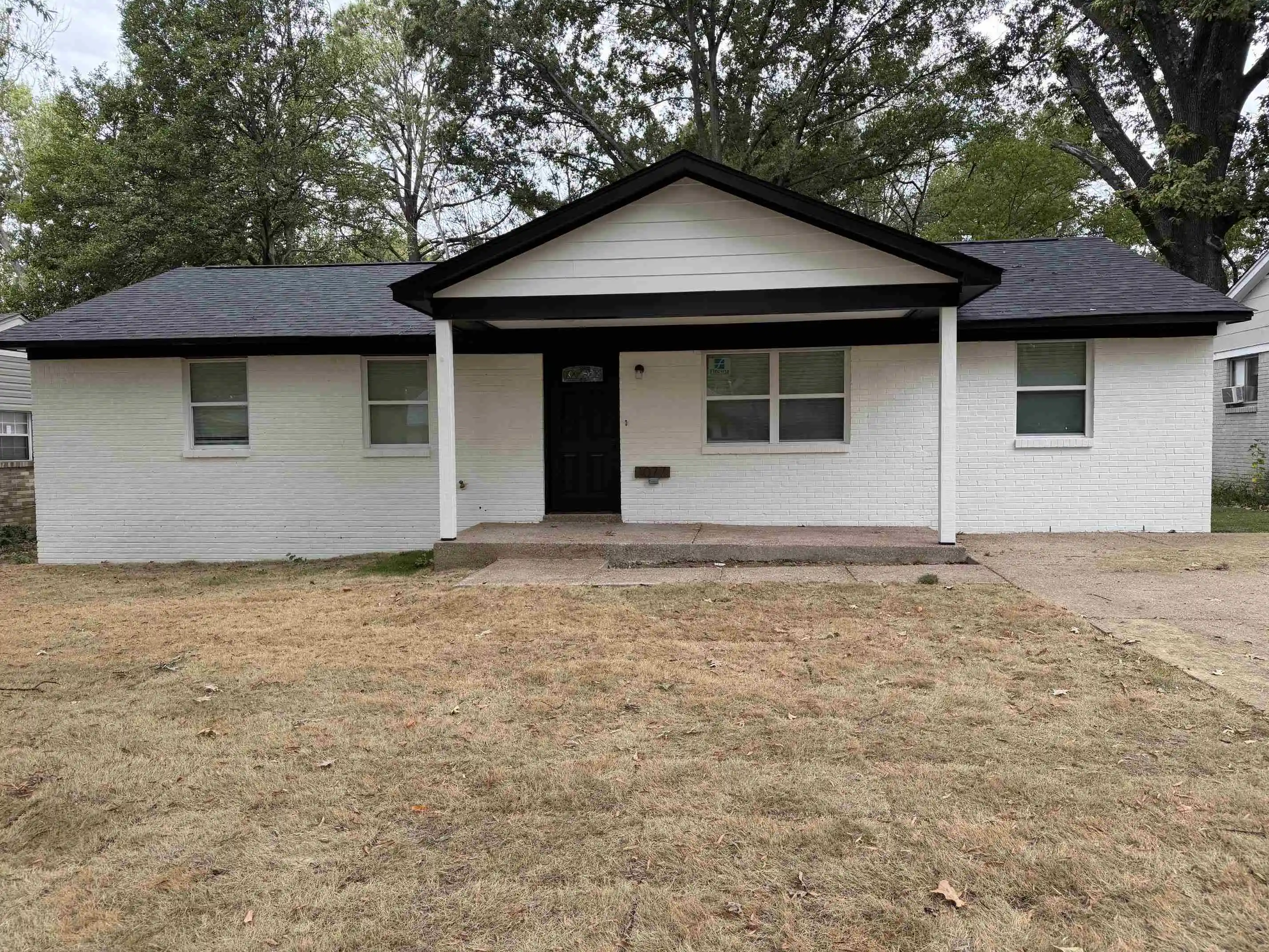 Photo 1 of Single family home for sale at 1077 Wellsville Rd, Memphis, TN 38117 | MLS# 10232158 | Listing updated on 2026-10-17