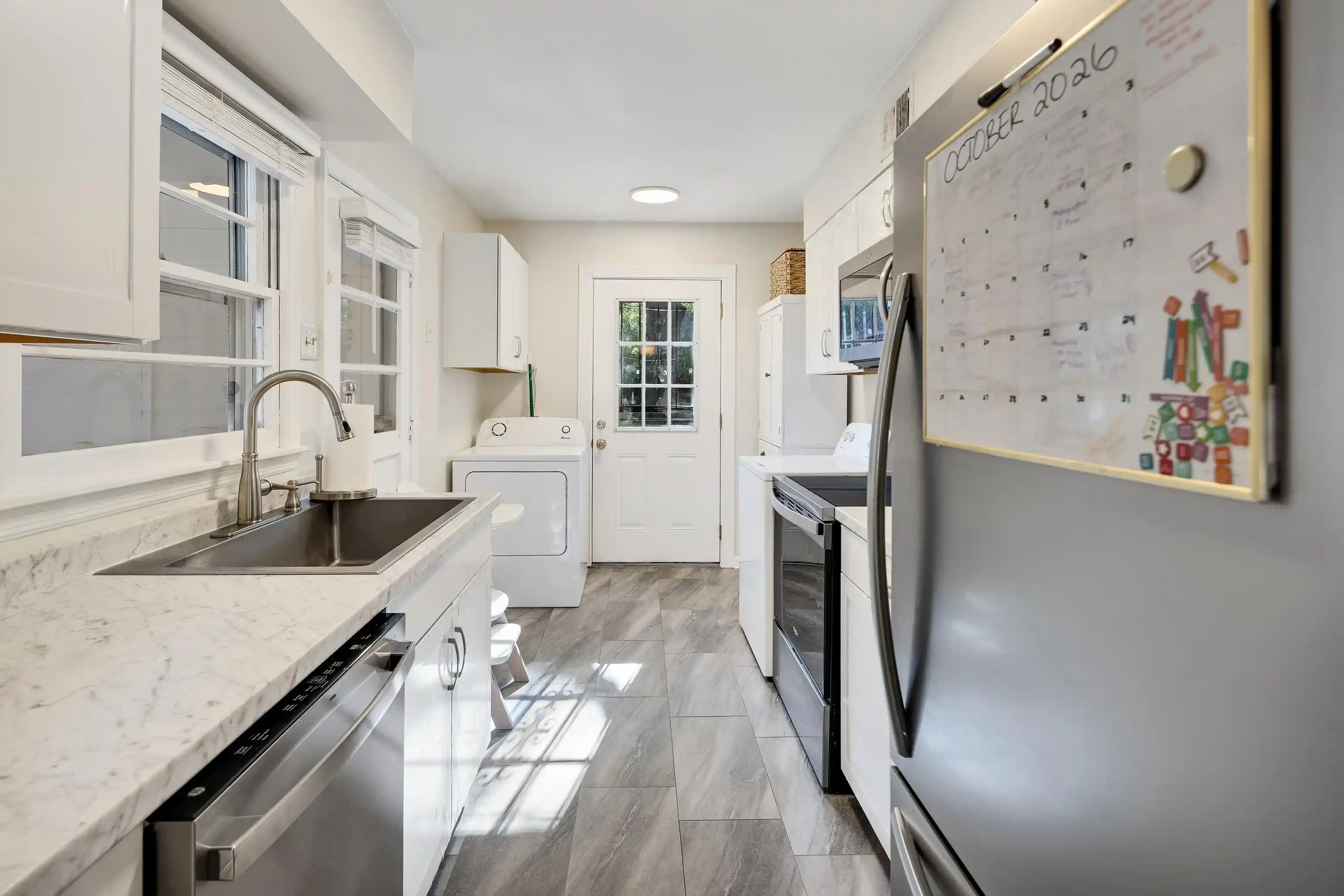 Photo 1 of Single family home for sale at 1452 S White Sta Rd, Memphis, TN 38117 | MLS# 10232194 | Listing updated on 2026-10-21