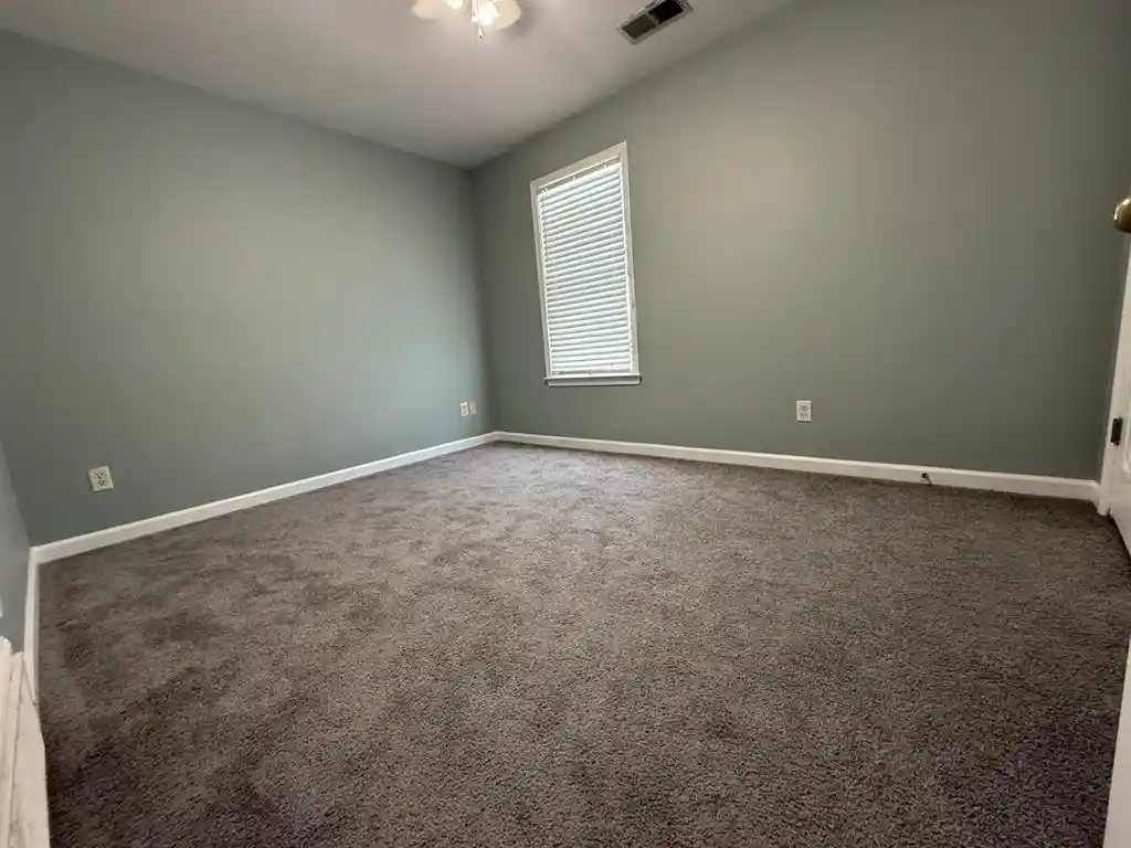 Photo 4 of Single family home for sale at 1173 E Island Pl, Memphis, TN 38103 | MLS# 10232199 | Listing updated on 2026-10-20