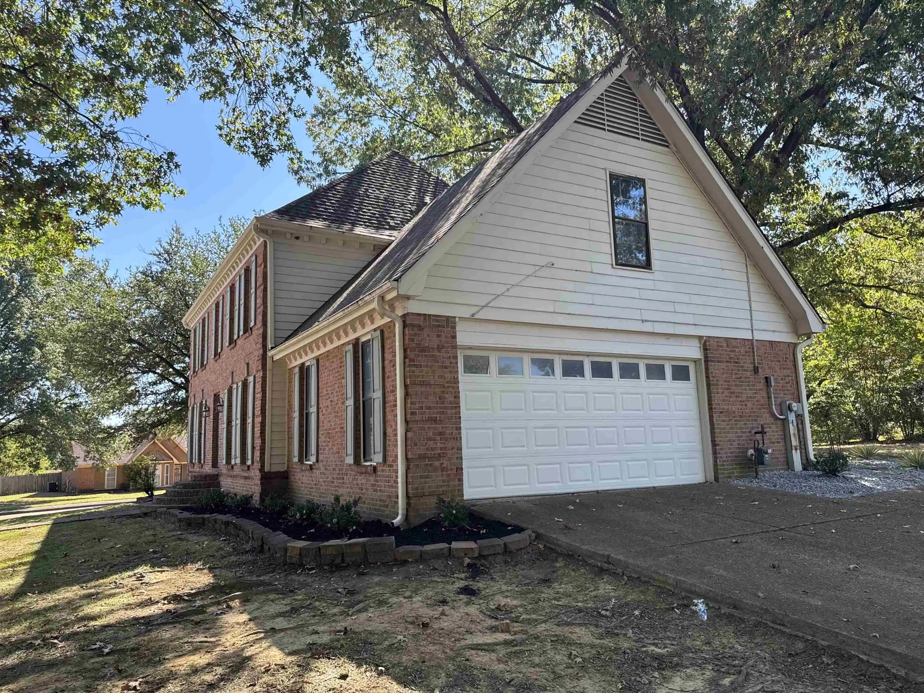 Photo 3 of Single family home for sale at 4937 W Hedgewall Cir, Memphis, TN 38141 | MLS# 10232268 | Listing updated on 2026-10-27