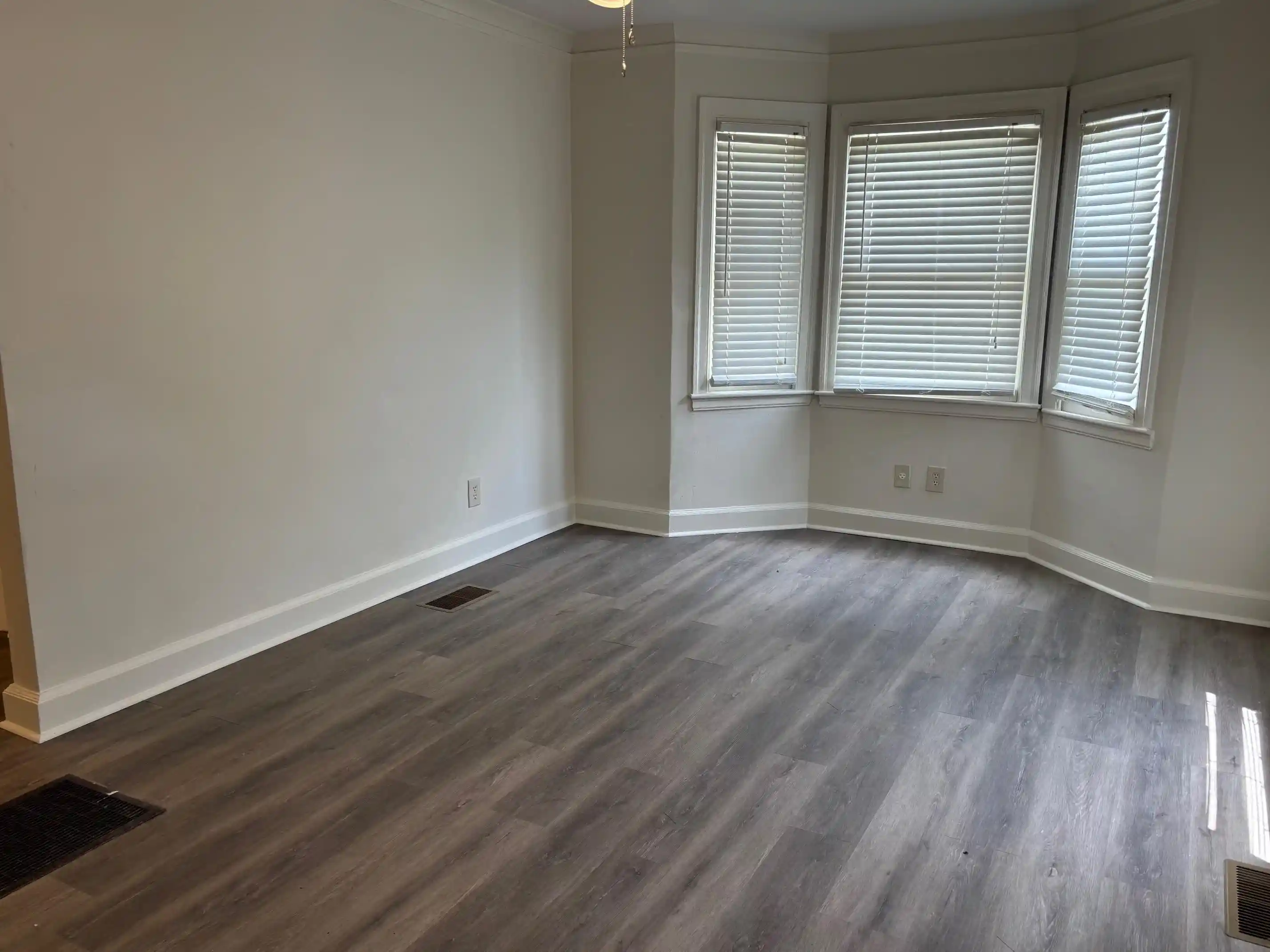 Photo 1 of Single family home for sale at 3750 Kearney Ave, Memphis, TN 38111 | MLS# 10232292 | Listing updated on 2026-10-13