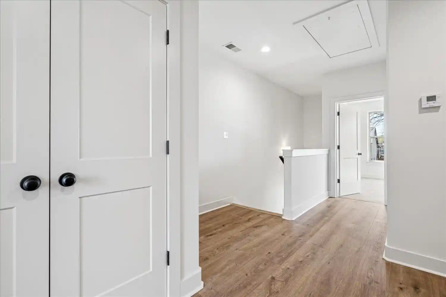 Photo 4 of Townhouse for sale at 5476 End Village Dr #19, Memphis, TN 38119 | MLS# 10232347 | Listing updated on 2026-10-29