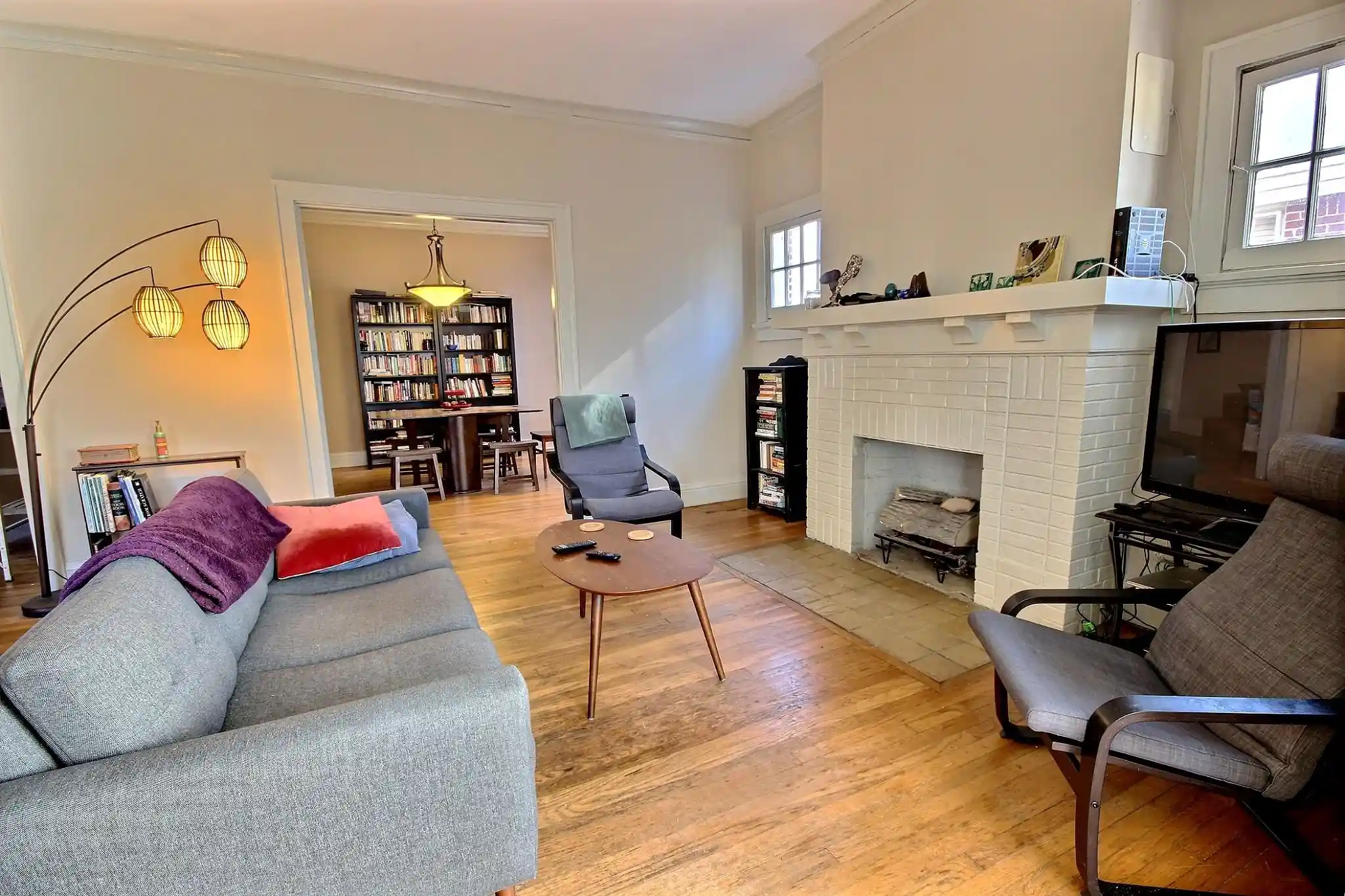 Listing Photo 3 - Condo for sale in building located at 334 N Mclean St, Memphis, TN 38112