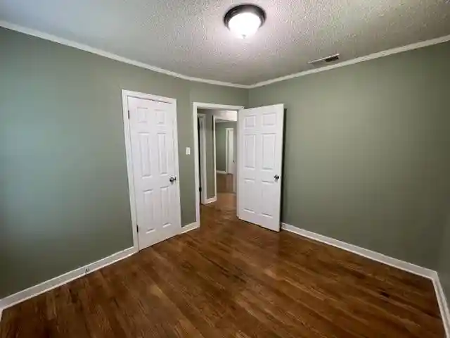 Photo 4 of Single family home for sale at 1366 Eloise Rd, Memphis, TN 38106 | MLS# 10232409 | Listing updated on 2026-10-14