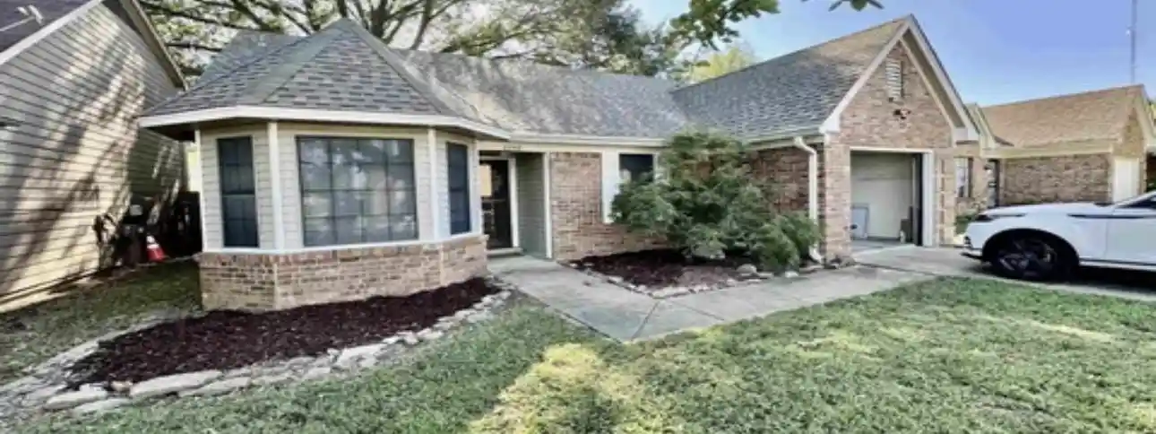 Photo 1 of Single family home for sale at 2240 Hometown Dr, Memphis, TN 38133 | MLS# 10232413 | Listing updated on 2026-10-14