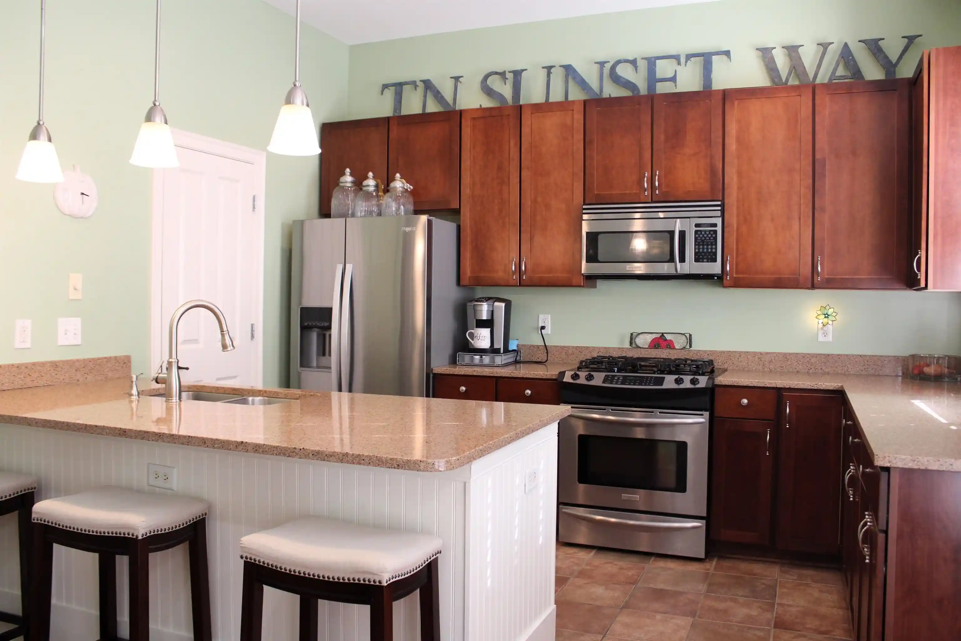 Listing Photo 5 - Condo for sale in building located at 603 Denmark Dr, Memphis, TN 38103 - Unit #202