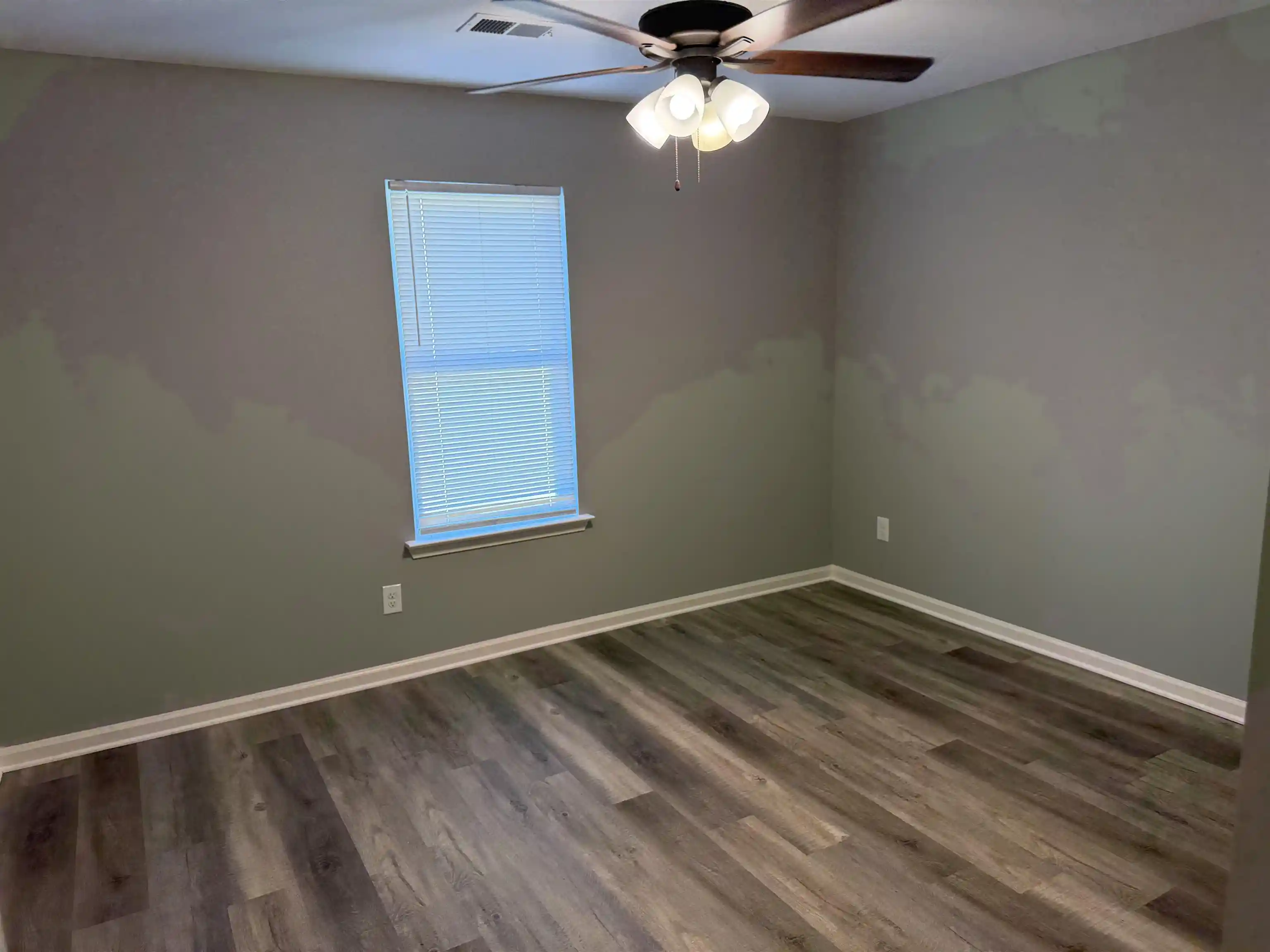 Photo 1 of Single family home for sale at 2963 Lake Park Rd, Memphis, TN 38127 | MLS# 10232419 | Listing updated on 2026-10-14