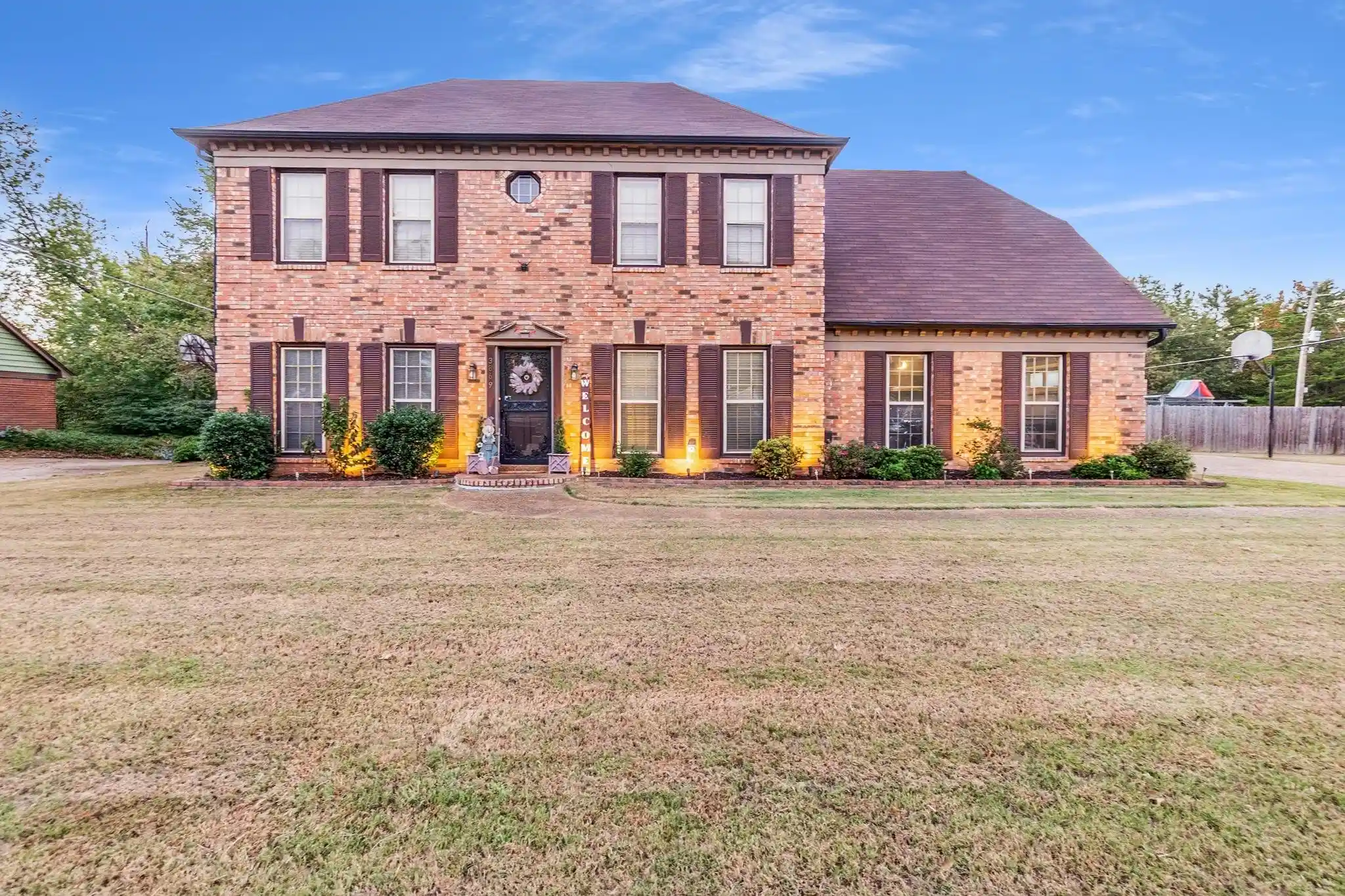Photo 1 of Single family home for sale at 3869 Fawn Valley Dr, Memphis, TN 38125 | MLS# 10232424 | Listing updated on 2026-10-14