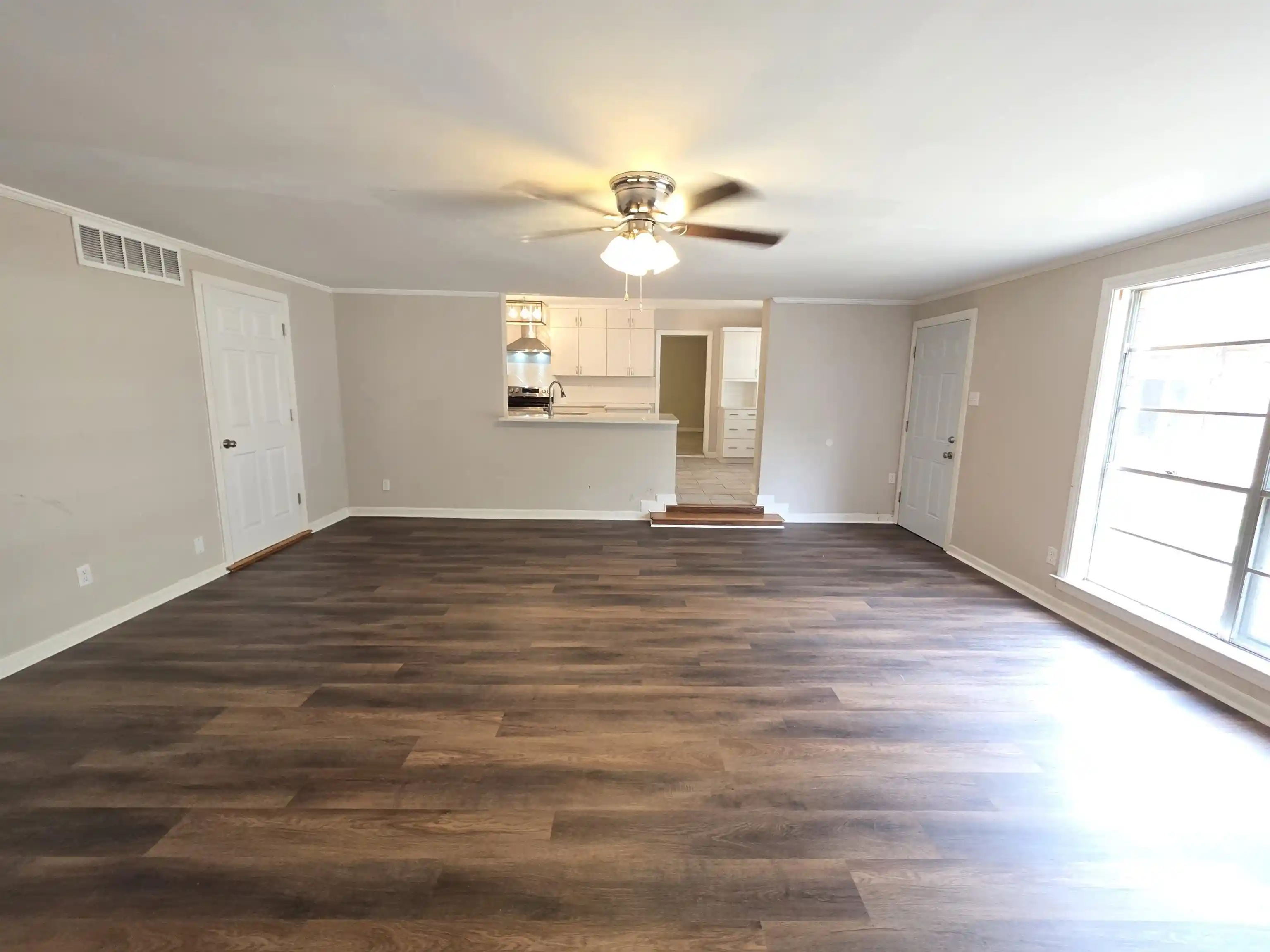 Photo 3 of Single family home for sale at 99 Perkins Ext, Memphis, TN 38117 | MLS# 10232450 | Listing updated on 2026-10-15