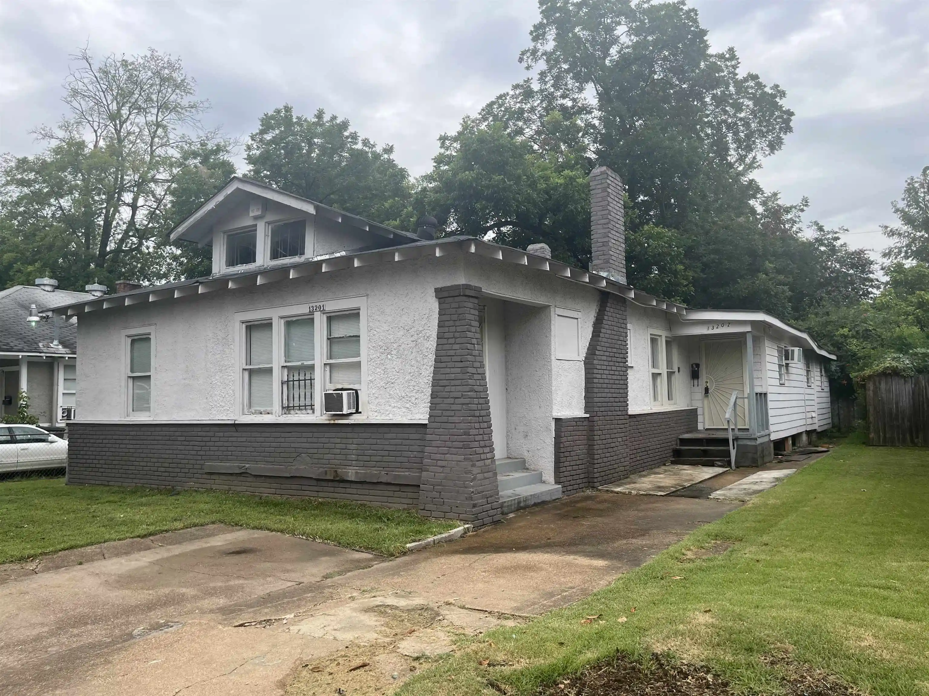 Photo 2 of House for sale at 1320 Faxon Ave, Memphis, TN 38104 | MLS# 10232465 | Listing updated on 2026-10-16