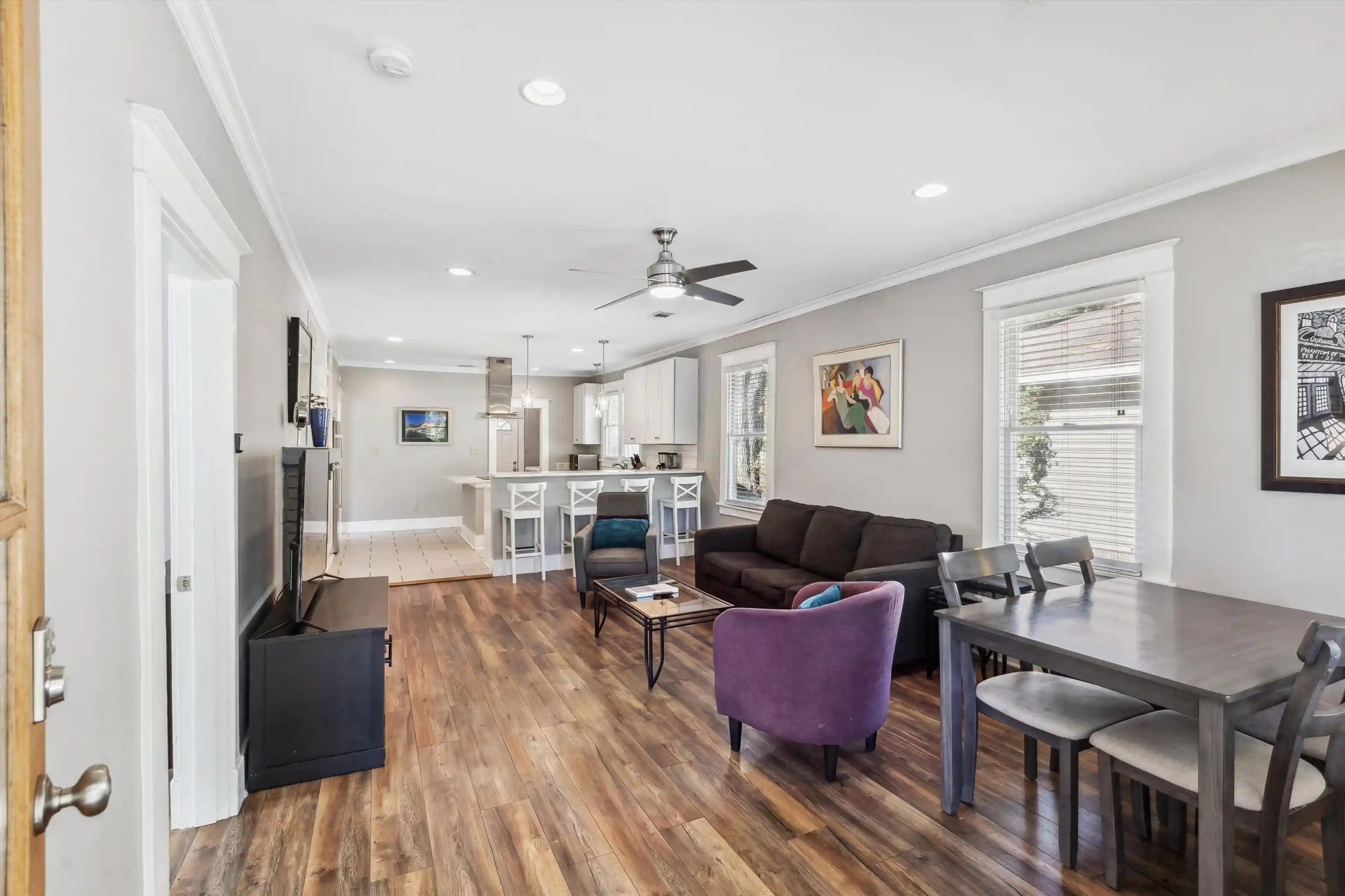 Photo 1 of Single family home for sale at 1055 New York St, Memphis, TN 38104 | MLS# 10232467 | Listing updated on 2026-10-27