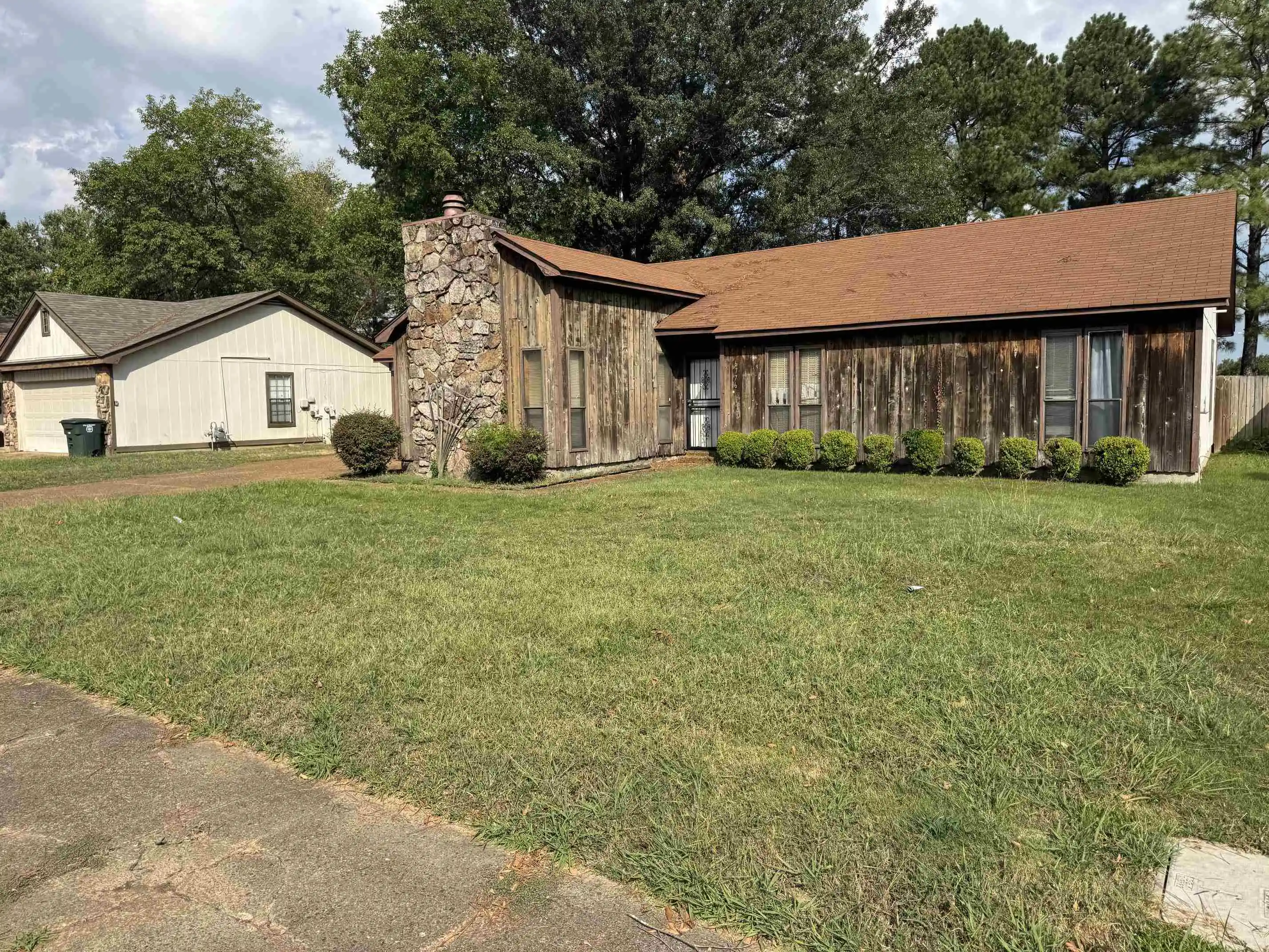 Photo 2 of Single family home for sale at 6776 Starkenburg Dr, Memphis, TN 38115 | MLS# 10232515 | Listing updated on 2026-10-28