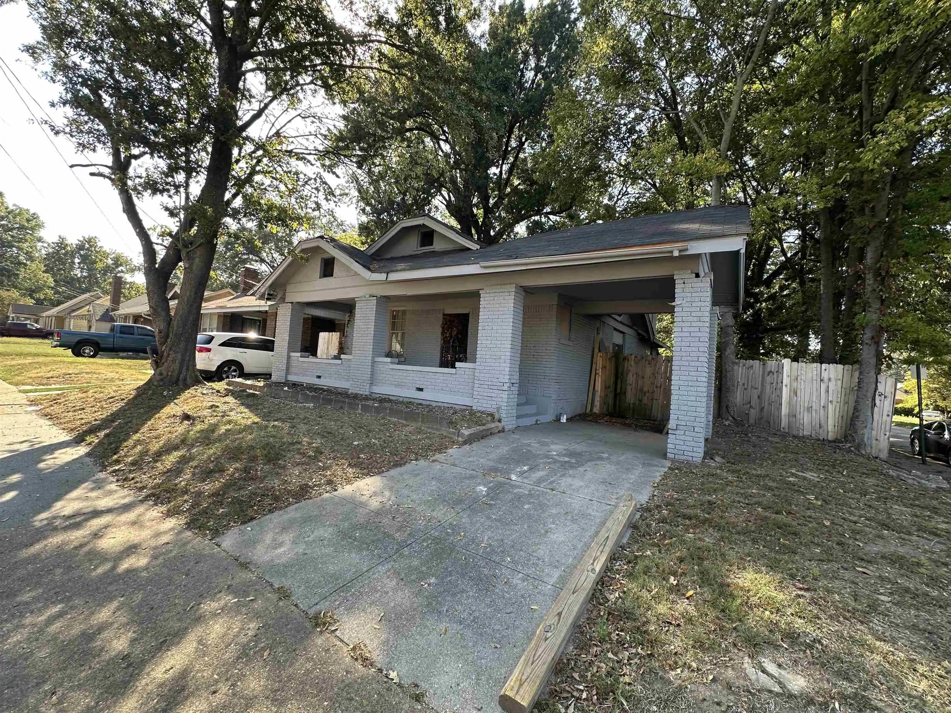 Photo 1 of Single family home for sale at 897 N Highland Ave, Memphis, TN 38122 | MLS# 10232534 | Listing updated on 2026-10-16