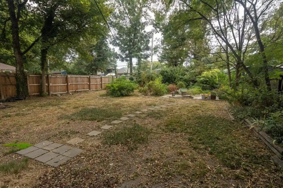 Photo 4 of Townhouse for sale at 1869 Oliver Ave, Memphis, TN 38114 | MLS# 10232589 | Listing updated on 2026-10-21