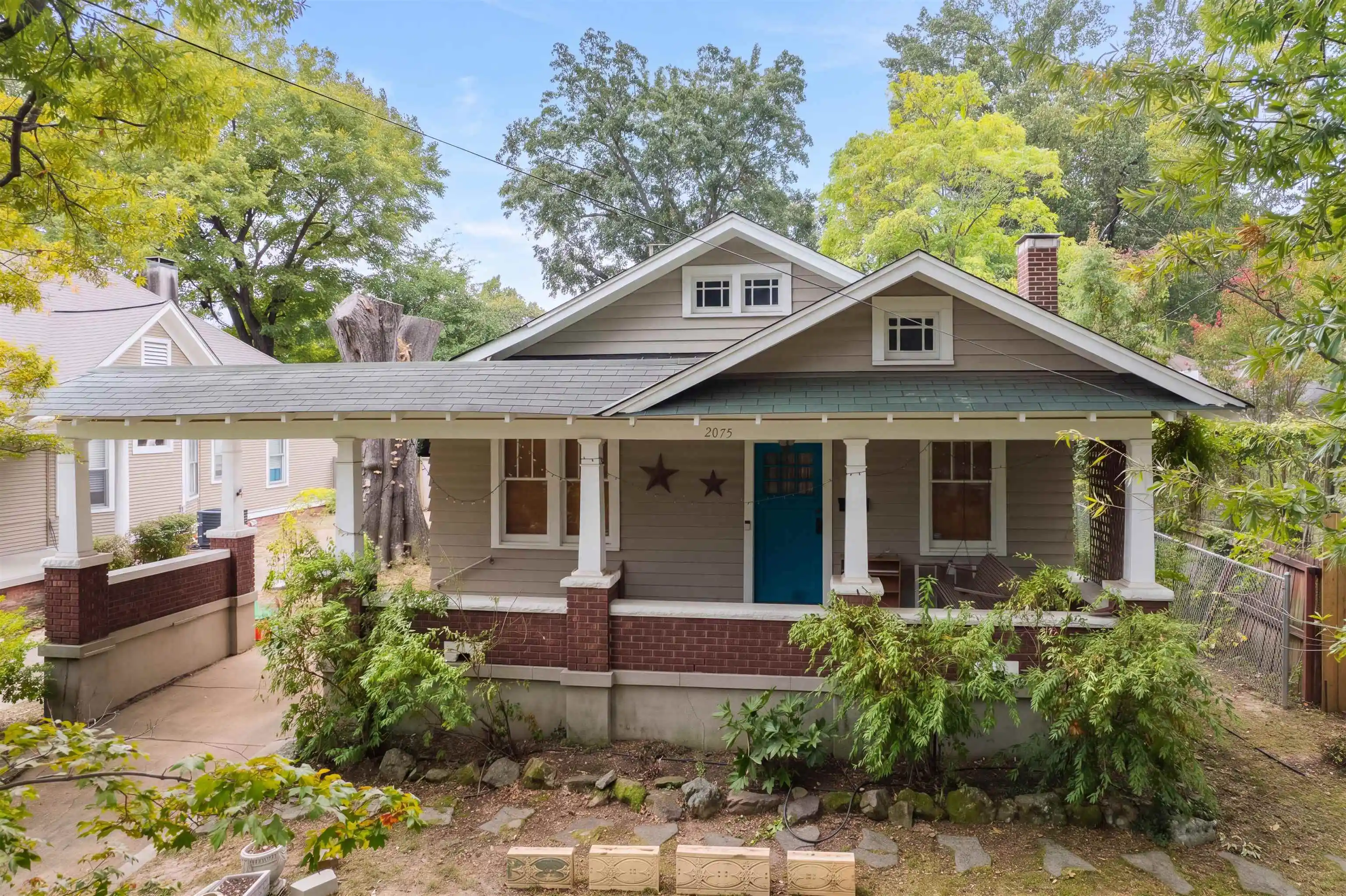 Photo 1 of Sale Pending at 2075 Evelyn Ave, Memphis, TN 38104 | MLS# 10232644 | Listing updated on 2026-10-18