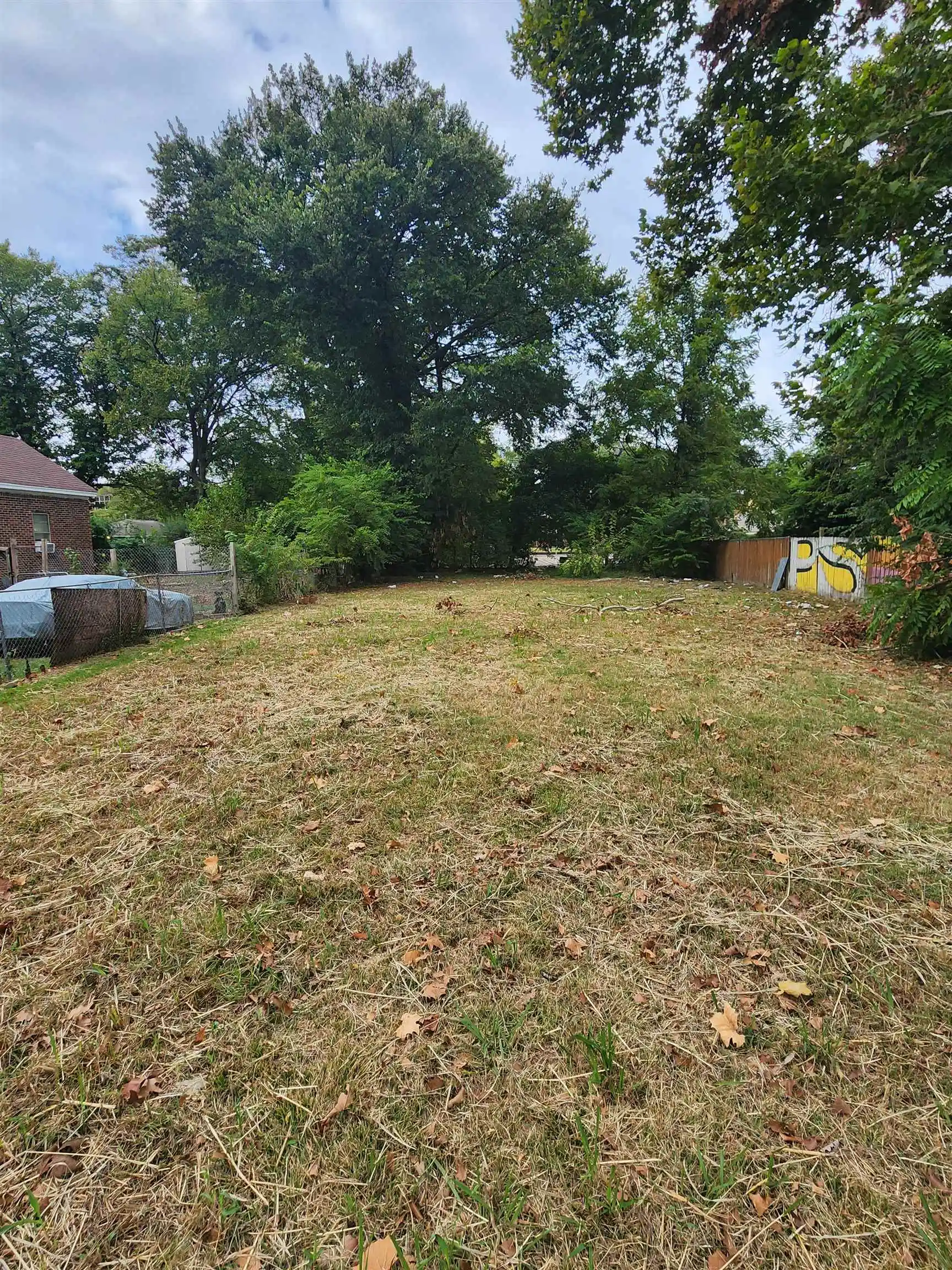 Photo 1 of Land for sale at 693 Leath St, Memphis, TN 38107 | MLS# 10232648 | Listing updated on 2026-10-26
