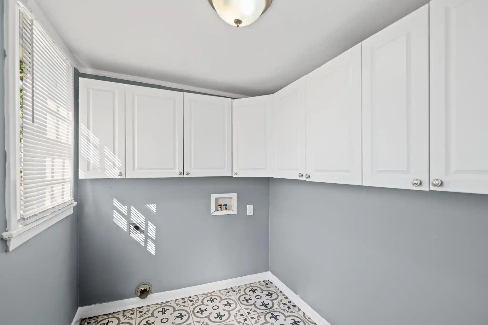 Photo 3 of Single family home for sale at 845 Dickinson St, Memphis, TN 38107 | MLS# 10232663 | Listing updated on 2026-10-27
