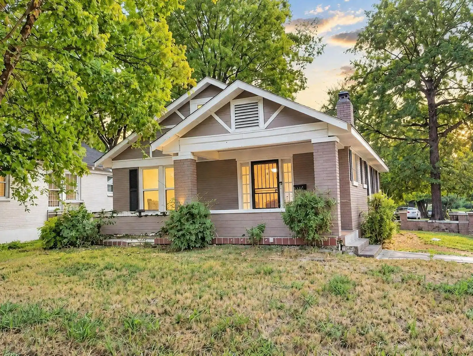 Photo 1 of Single family home for sale at 1571 Jackson Ave, Memphis, TN 38107 | MLS# 10232669 | Listing updated on 2026-10-19