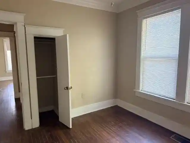 Photo 4 of Single family home for sale at 1571 Jackson Ave, Memphis, TN 38107 | MLS# 10232669 | Listing updated on 2026-10-19