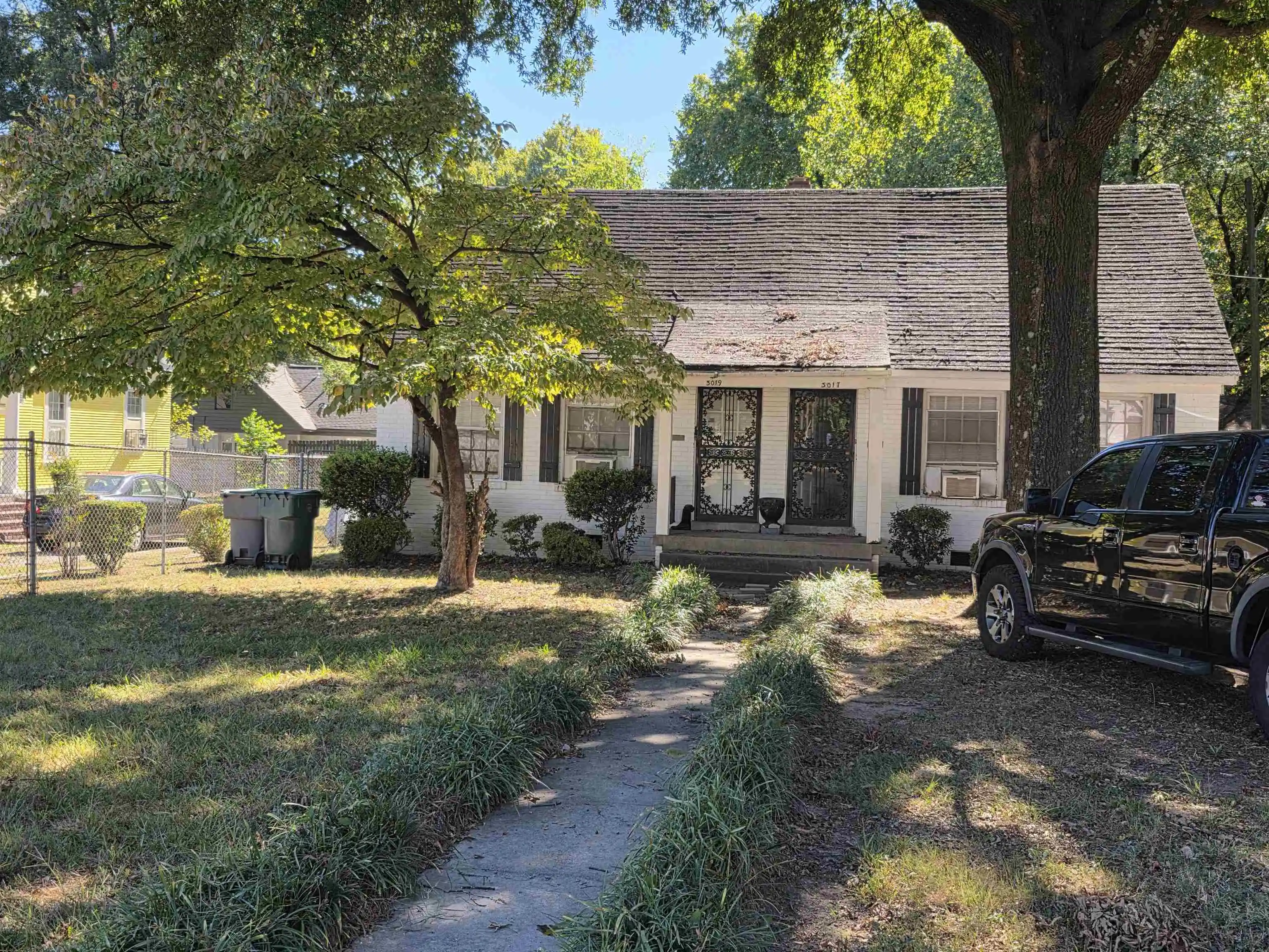 Photo 1 of Multi family home for sale at 3017 Spottswood Ave, Memphis, TN 38111 | MLS# 10232683 | Listing updated on 2026-10-19