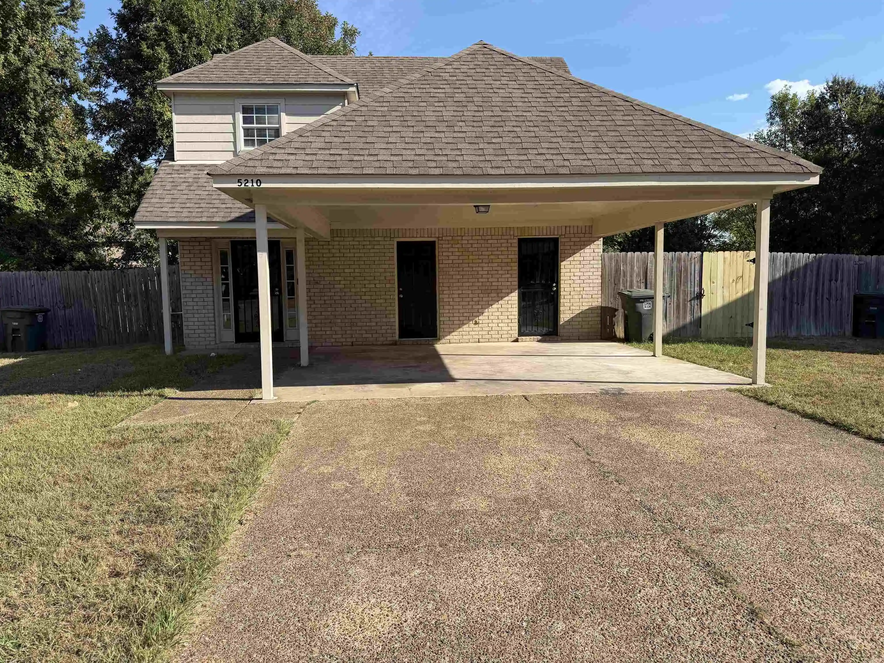 Photo 1 of Sale Pending at 5210 Ogunquit Ln, Memphis, TN 38118 | MLS# 10232725 | Listing updated on 2026-10-30