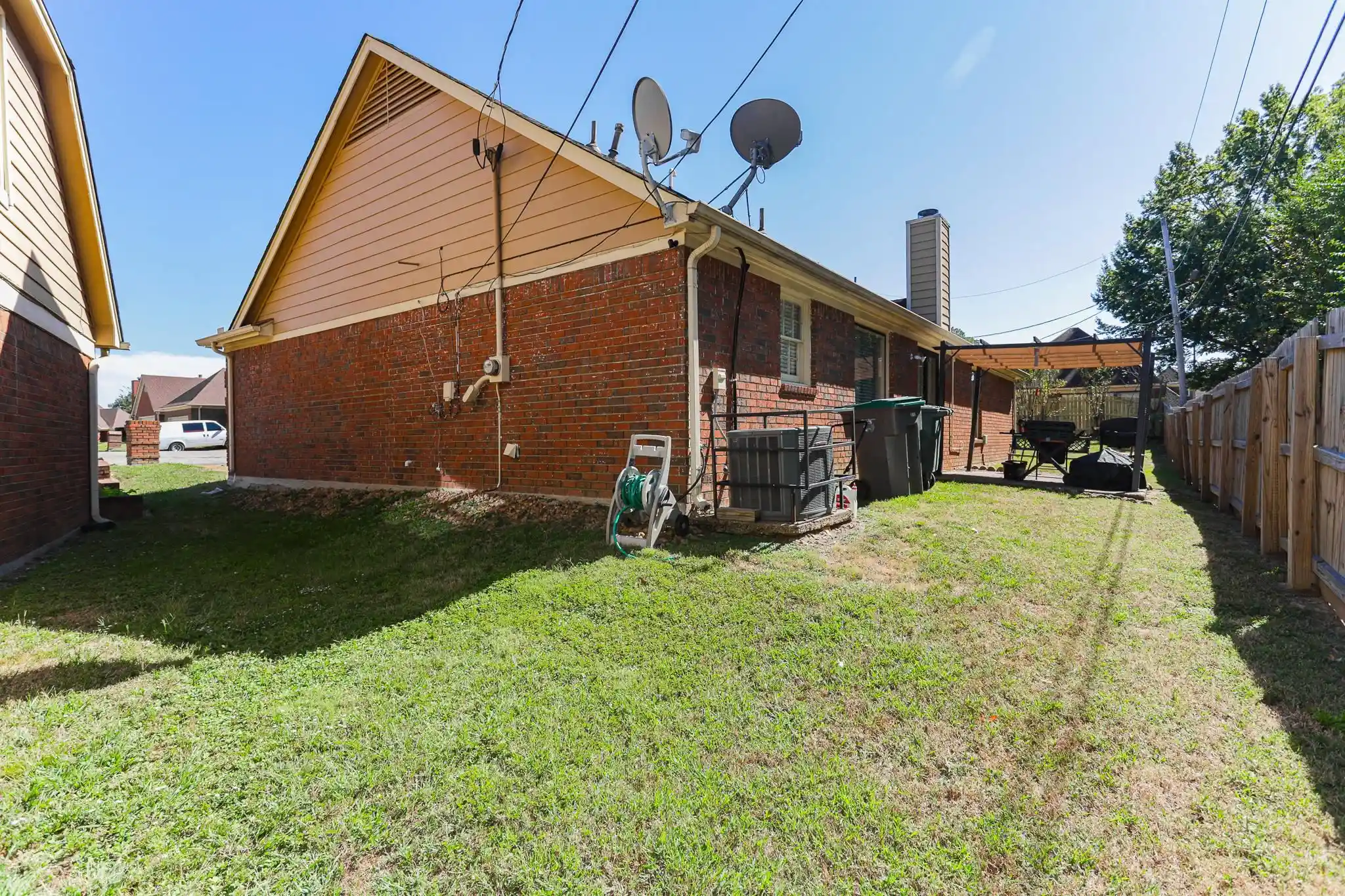 Photo 1 of Single family home for sale at 6763 Castlegate Cv, Memphis, TN 38141 | MLS# 10232801 | Listing updated on 2026-10-20