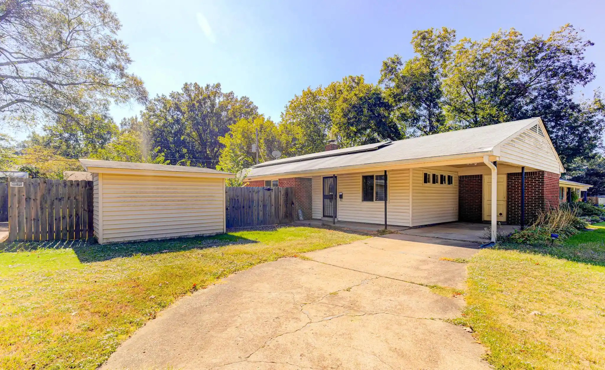 Photo 1 of Single family home for sale at 5019 Welchshire Ave, Memphis, TN 38117 | MLS# 10232818 | Listing updated on 2026-10-20