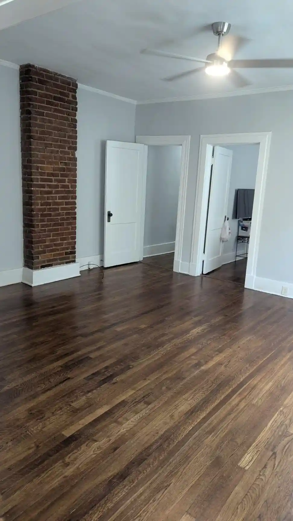 Photo 2 of House for sale at 25 N Tucker St, Memphis, TN 38104 | MLS# 10232845 | Listing updated on 2026-10-28