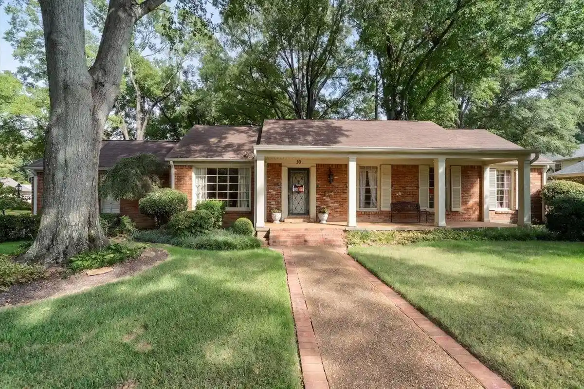 Photo 1 of Single family home for sale at 30 Wallace Rd, Memphis, TN 38117 | MLS# 10232877 | Listing updated on 2026-10-25