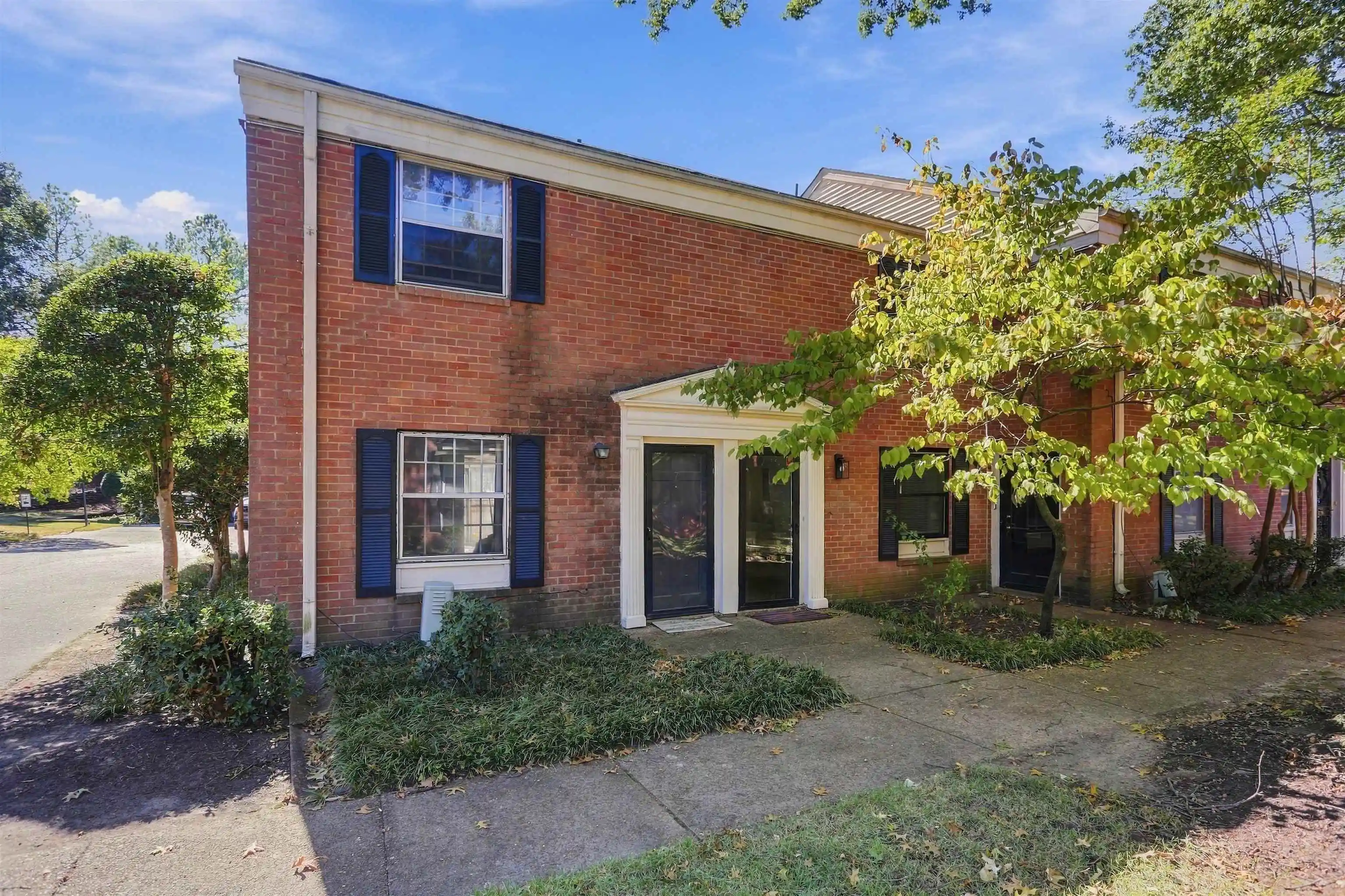Photo 1 of Condo for sale at 5730 Quince Rd #6, Memphis, TN 38119 | MLS# 10232902 | Listing updated on 2026-10-22