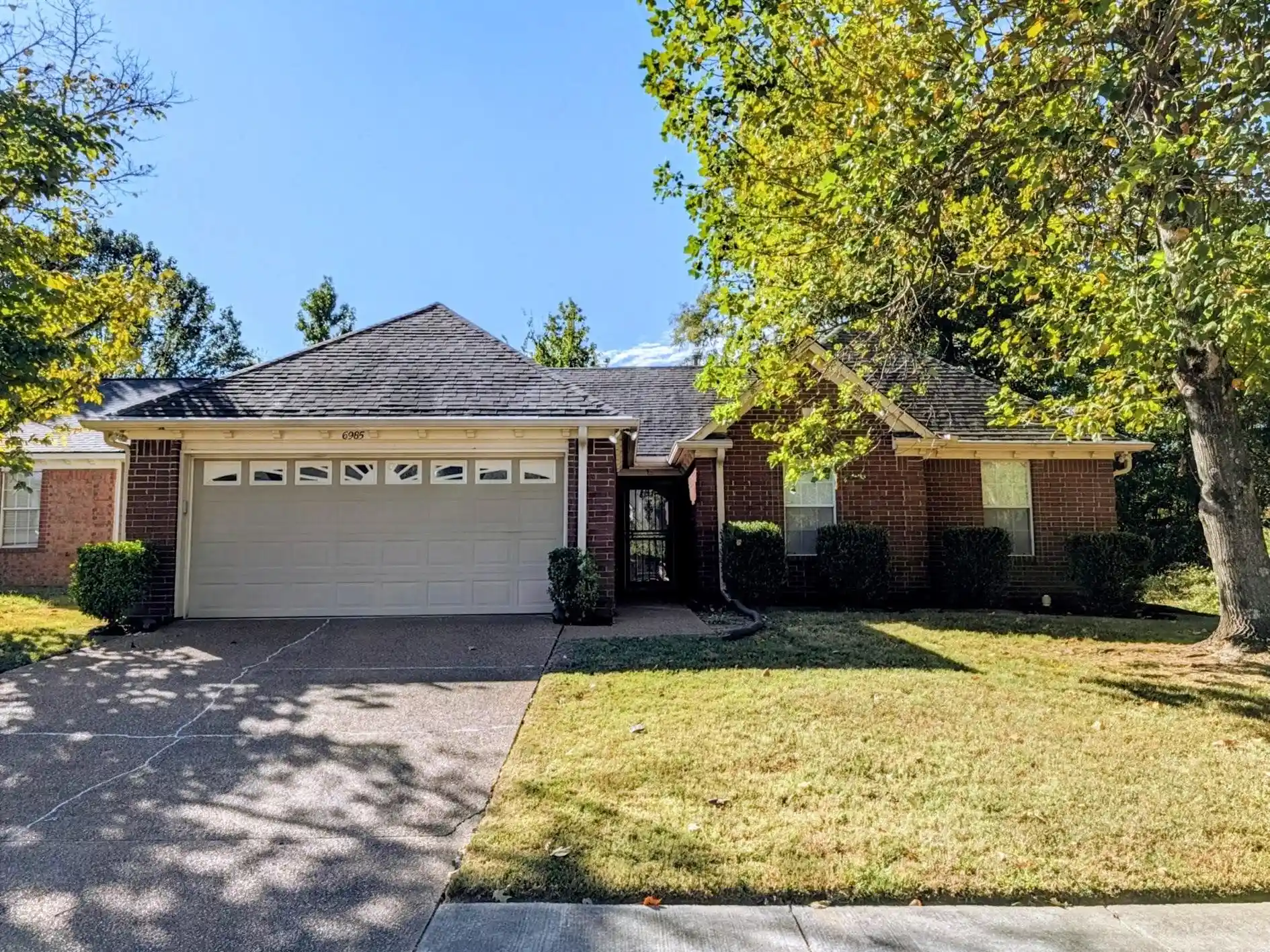 Photo 1 of Sale Pending at 6985 Presmond Dr, Cordova, TN 38018 | MLS# 10232958 | Listing updated on 2026-10-27