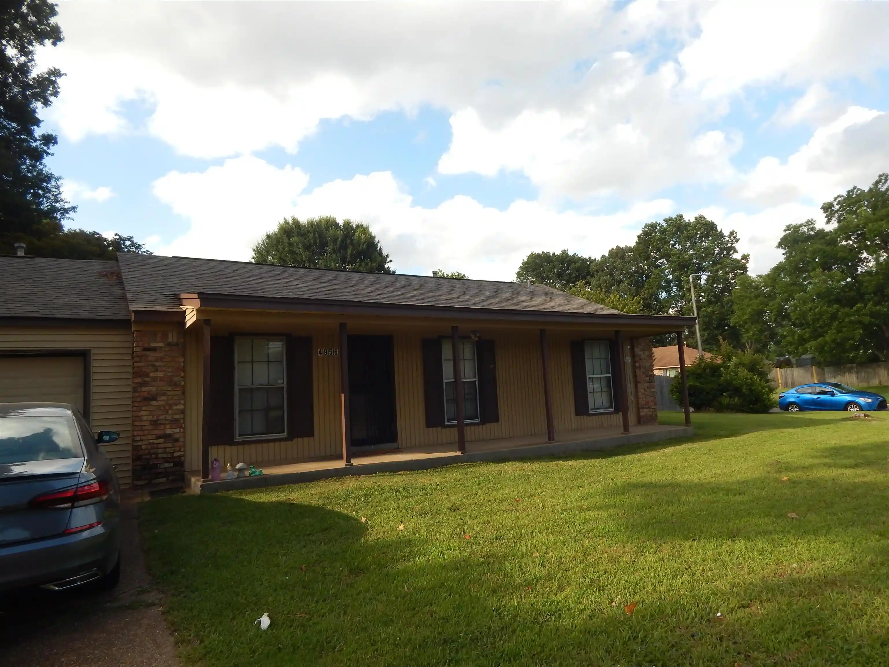 Photo 1 of Single family home for sale at 4956 Cottonwood Ave, Memphis, TN 38118 | MLS# 10232961 | Listing updated on 2026-10-22