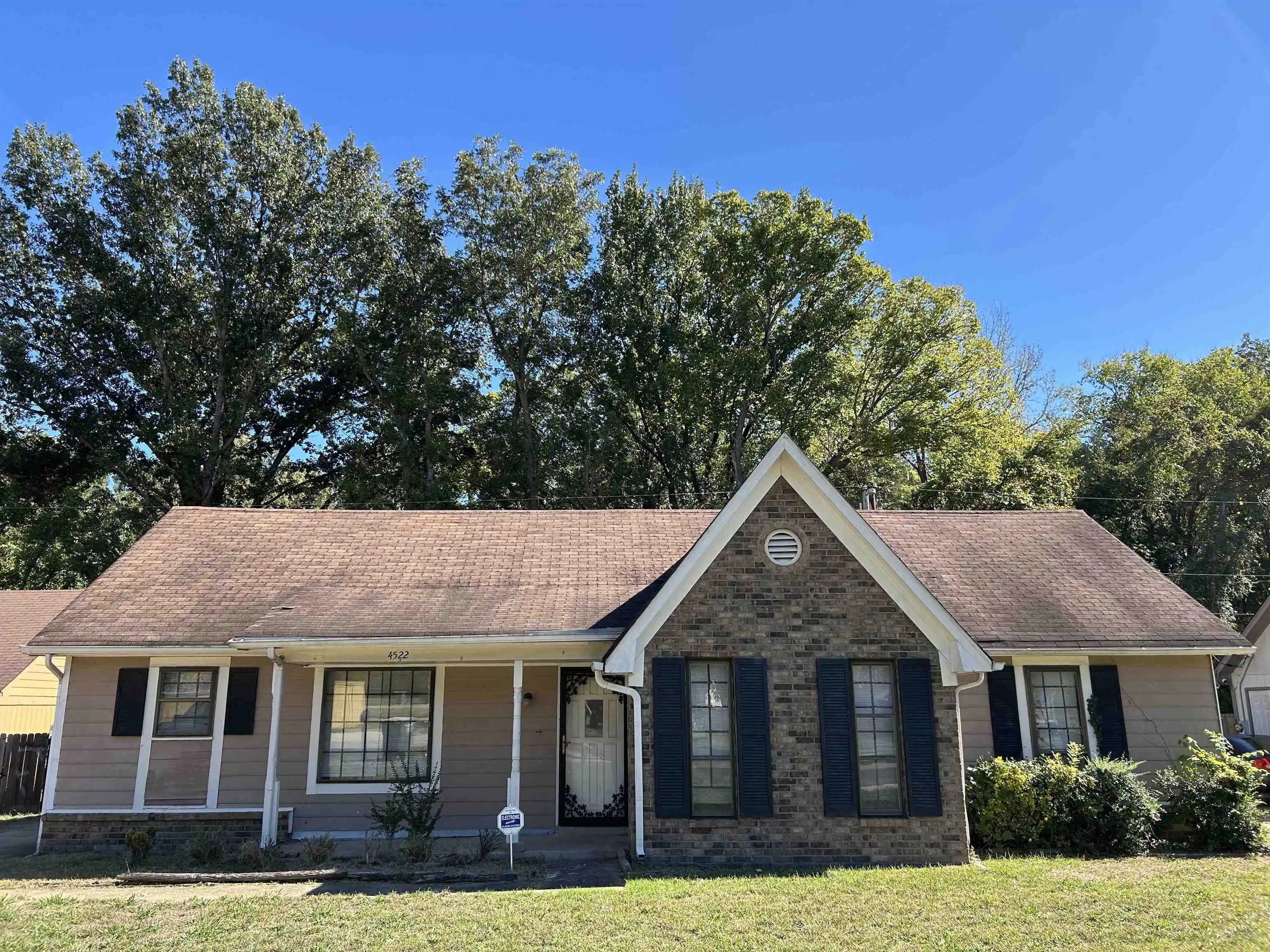 Photo 1 of Single family home for sale at 4522 Sunnyslope Dr, Memphis, TN 38141 | MLS# 10232985 | Listing updated on 2026-10-22