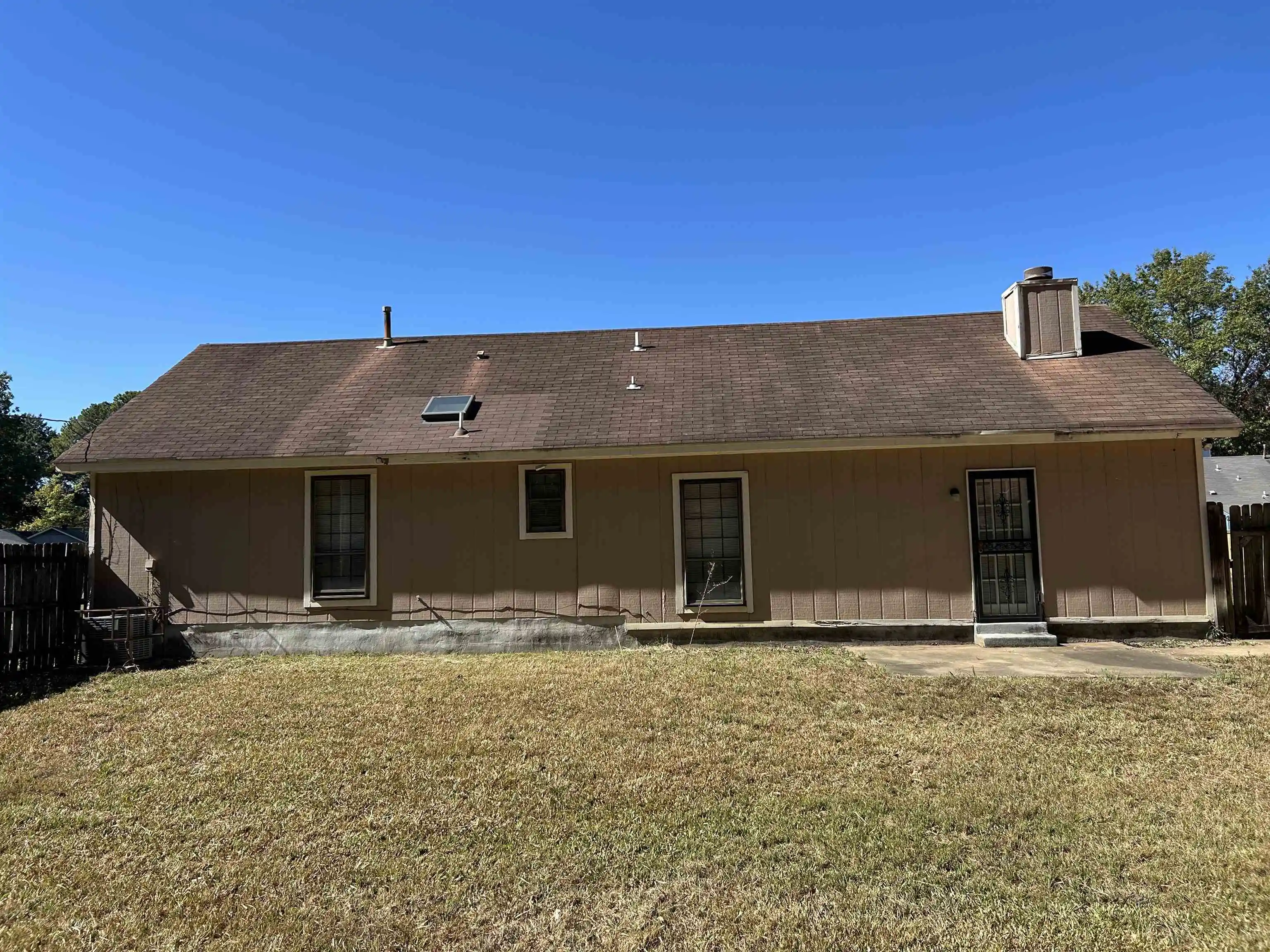 Photo 3 of Single family home for sale at 4522 Sunnyslope Dr, Memphis, TN 38141 | MLS# 10232985 | Listing updated on 2026-10-22