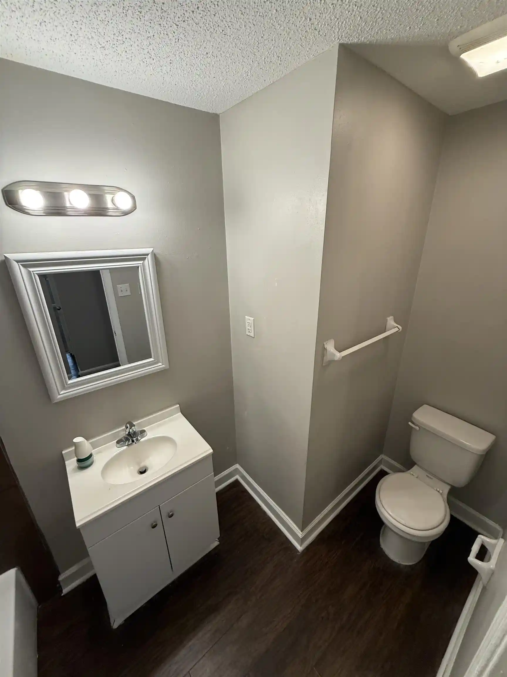 Photo 4 of Single family home for sale at 3081 Kirby Downs Cv, Memphis, TN 38115 | MLS# 10232989 | Listing updated on 2026-10-28