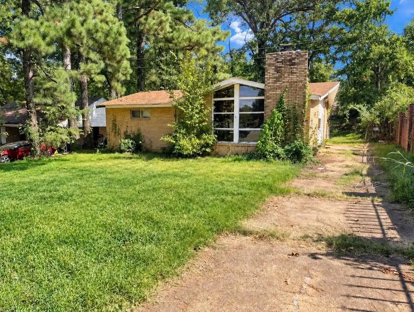 Photo 1 of Single family home for sale at 3522 Debby Dr, Memphis, TN 38127 | MLS# 10233000 | Listing updated on 2026-10-23