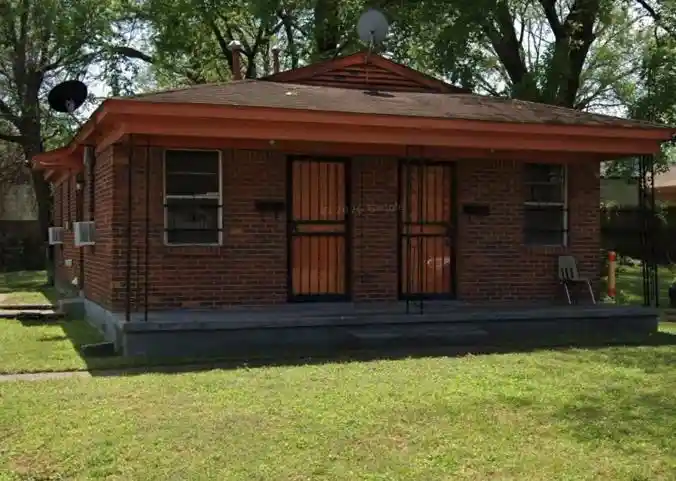 Photo 1 of Sale Pending at 325 Volunteer Ave, Memphis, TN 38109 | MLS# 10233027 | Listing updated on 2026-10-26
