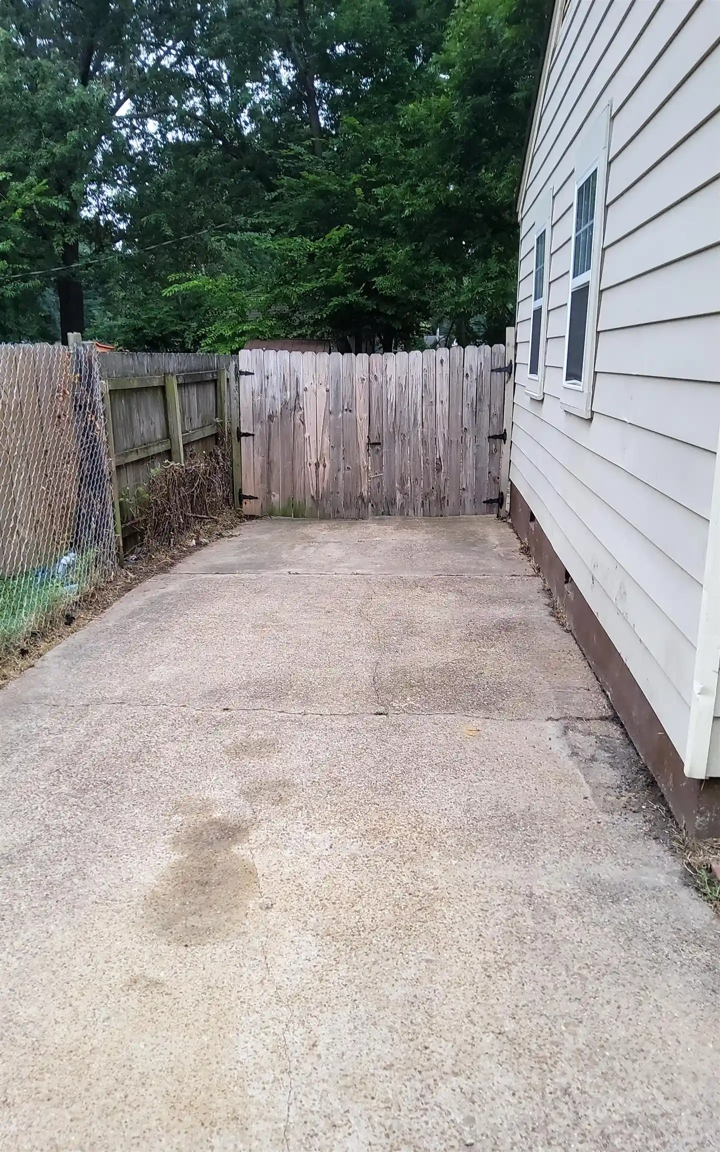 Photo 4 of Single family home for sale at 1515 N Graham St, Memphis, TN 38108 | MLS# 10233066 | Listing updated on 2026-10-23