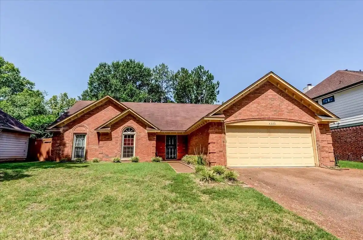 Photo 1 of Single family home for sale at 4523 Bassett Hall Dr, Memphis, TN 38125 | MLS# 10233068 | Listing updated on 2026-10-26