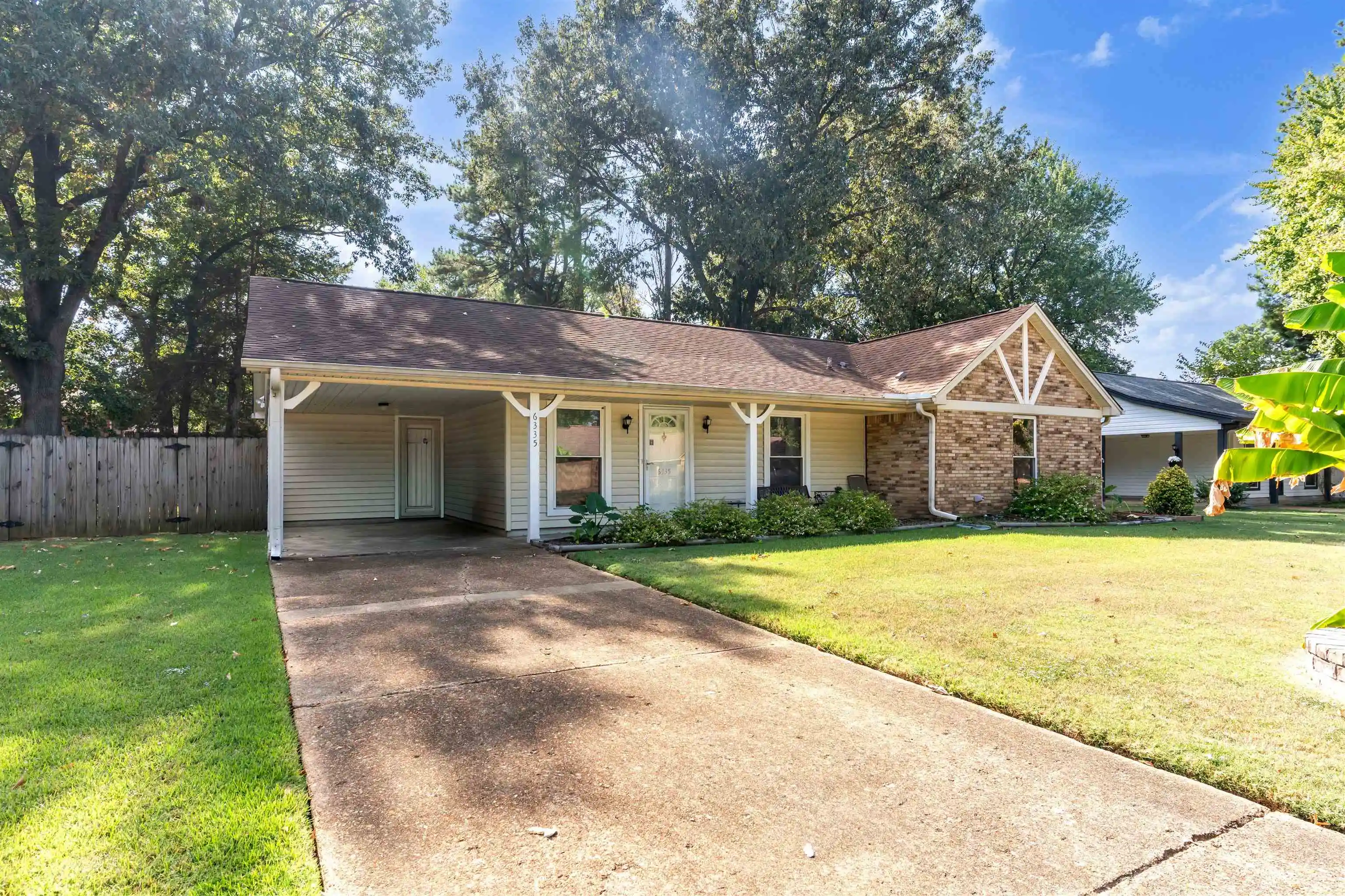 Photo 1 of Single family home for sale at 6335 Northampton Dr, Bartlett, TN 38134 | MLS# 10233071 | Listing updated on 2026-10-23