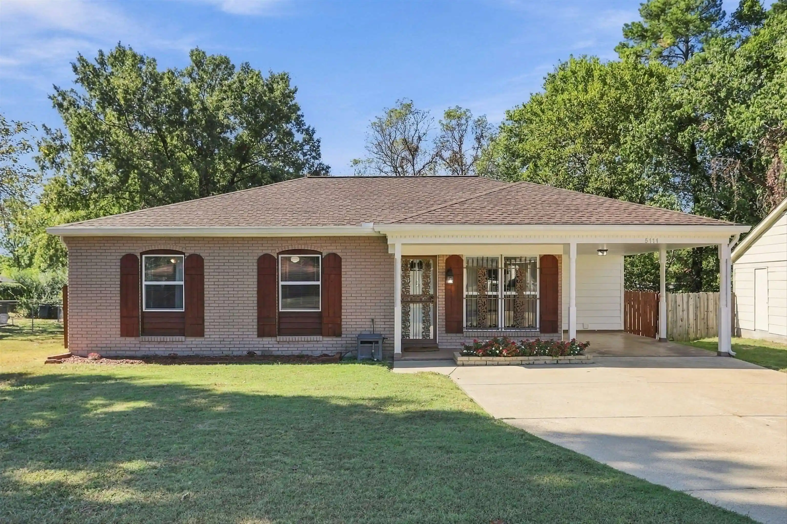 Photo 1 of Single family home for sale at 5111 Breckenwood Dr, Memphis, TN 38127 | MLS# 10233079 | Listing updated on 2026-10-23