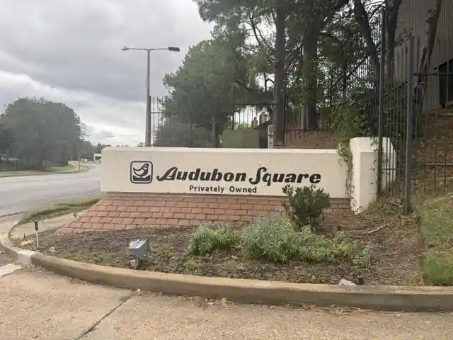 Photo 1 of Condo for sale at 810 Thistledown Dr #1302, Memphis, TN 38117 | MLS# 10233095 | Listing updated on 2026-10-30