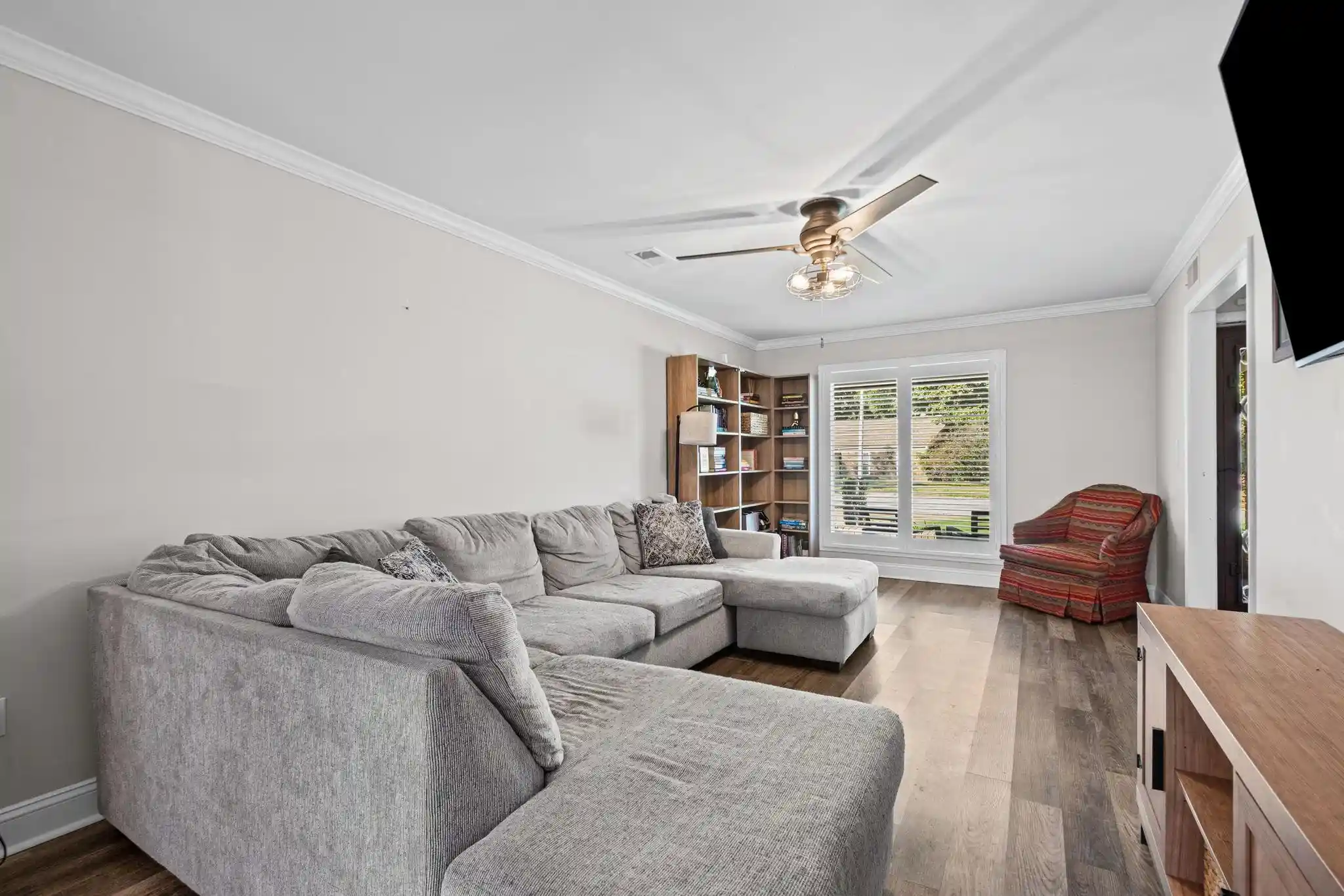 Photo 4 of Single family home for sale at 6073 Elk Grv Dr, Memphis, TN 38115 | MLS# 10233151 | Listing updated on 2026-10-24
